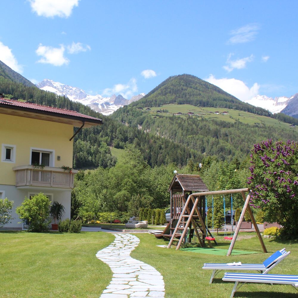 Erlhof Appartement Hotel Deluxe Ahrntal/Valle Aurina 26 suedtirol.info