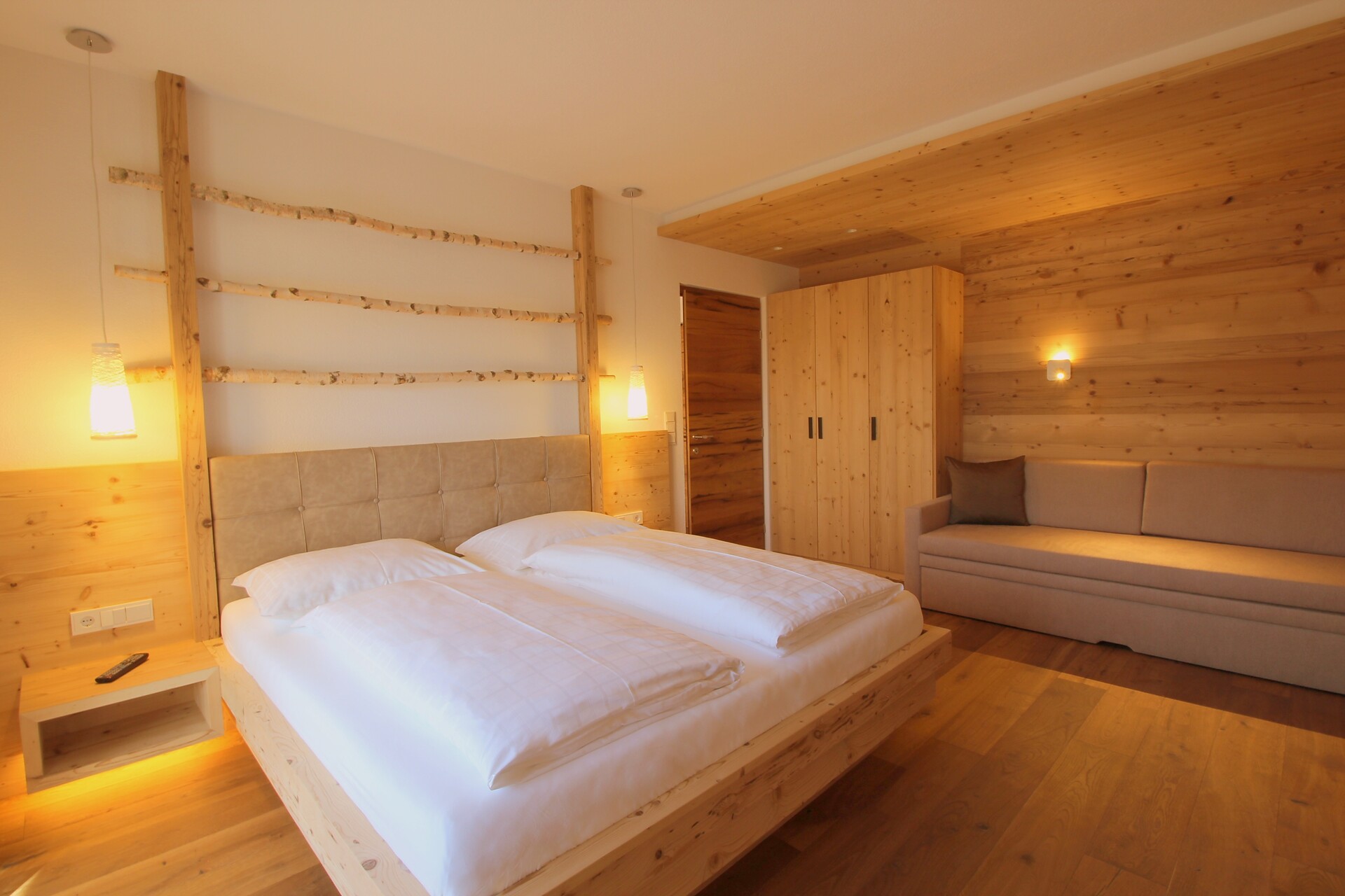 Erlhof Appartement Hotel Deluxe Ahrntal/Valle Aurina 9 suedtirol.info