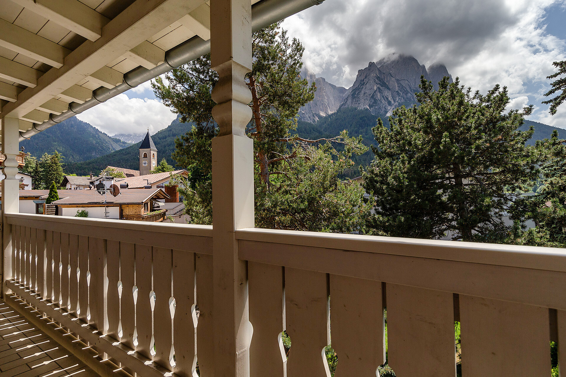 balcony southwards