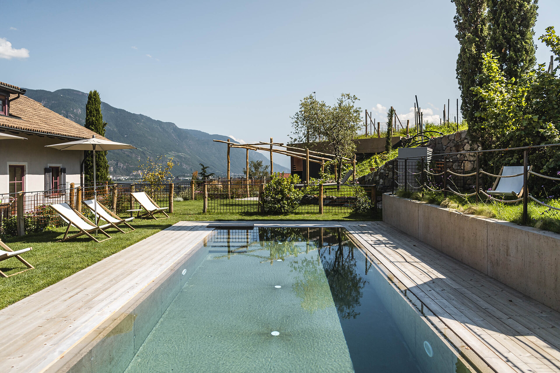 swimming pool