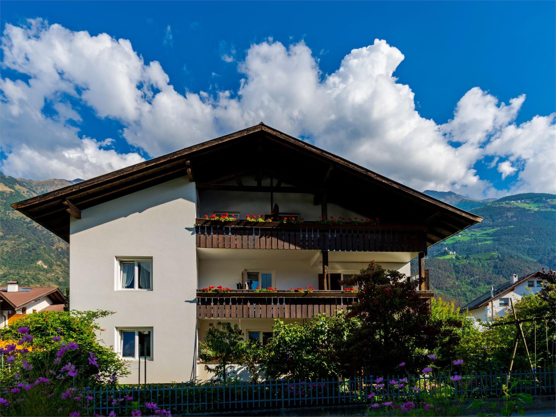 Apartment Haus Schlossblick Latsch/Laces 1 suedtirol.info