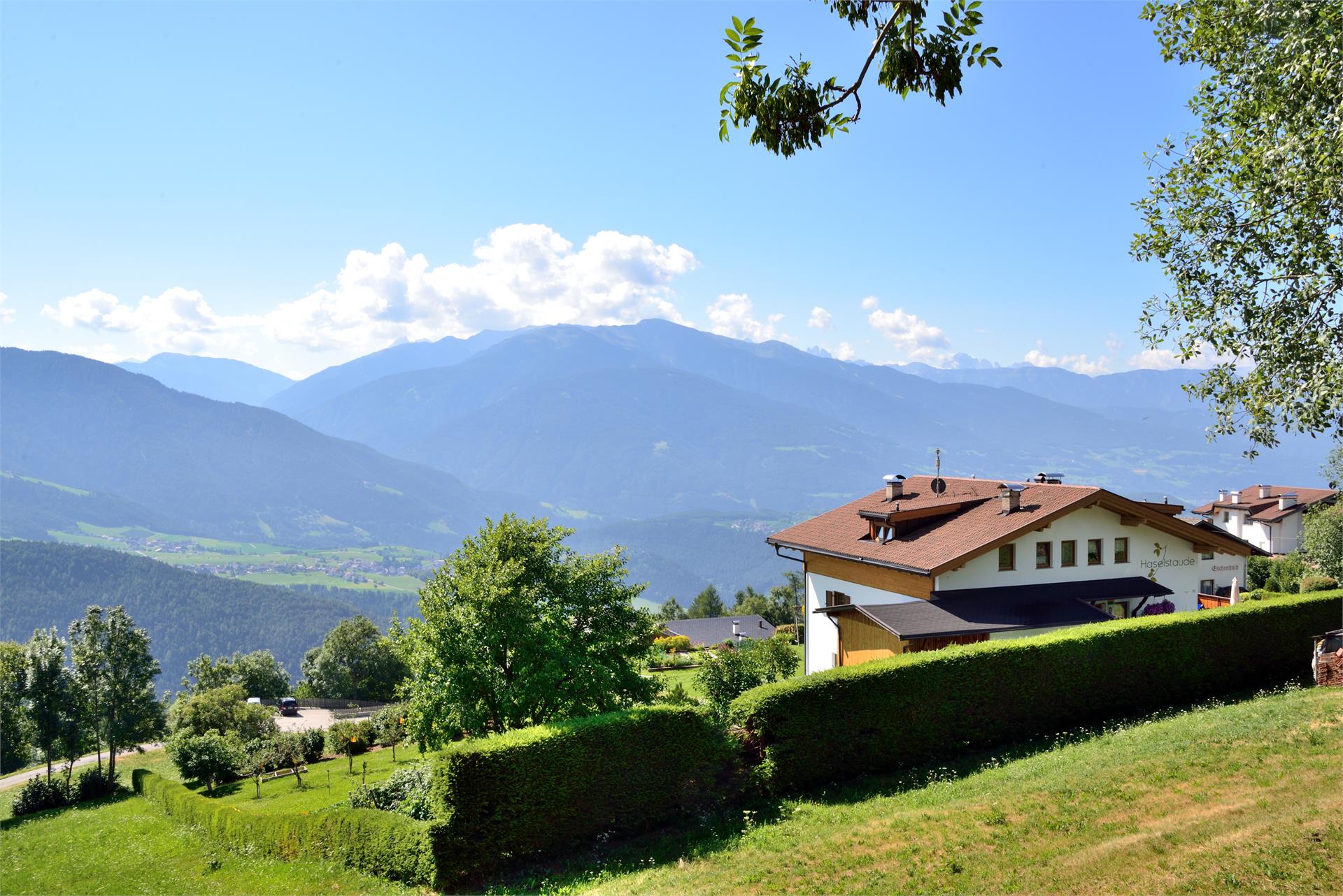 Ferienwohnungen Haselstaude Mühlbach 7 suedtirol.info