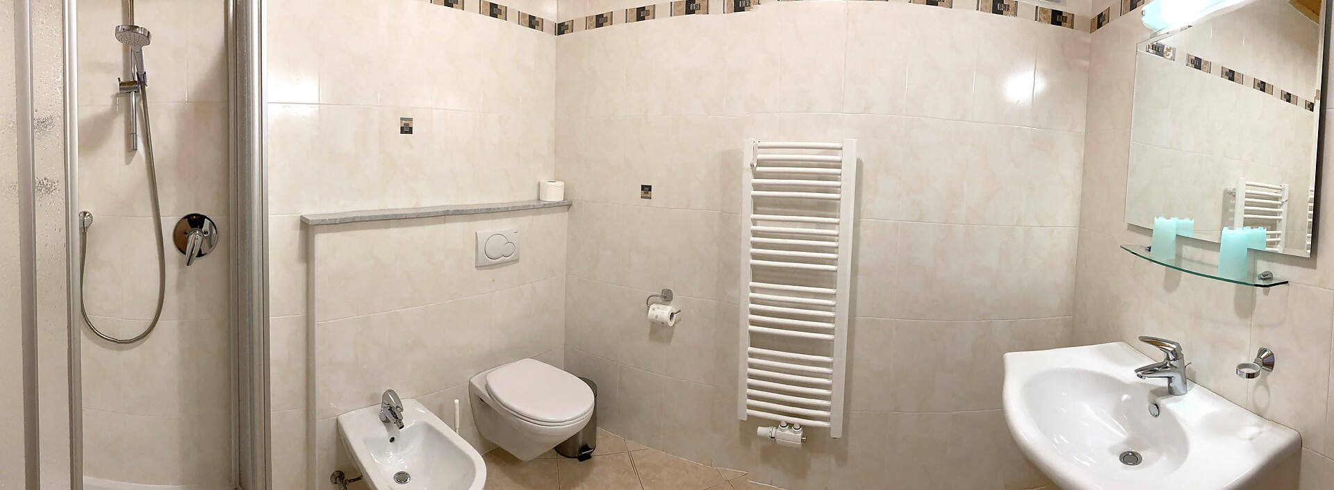 Appartement 4: Badezimmer 2