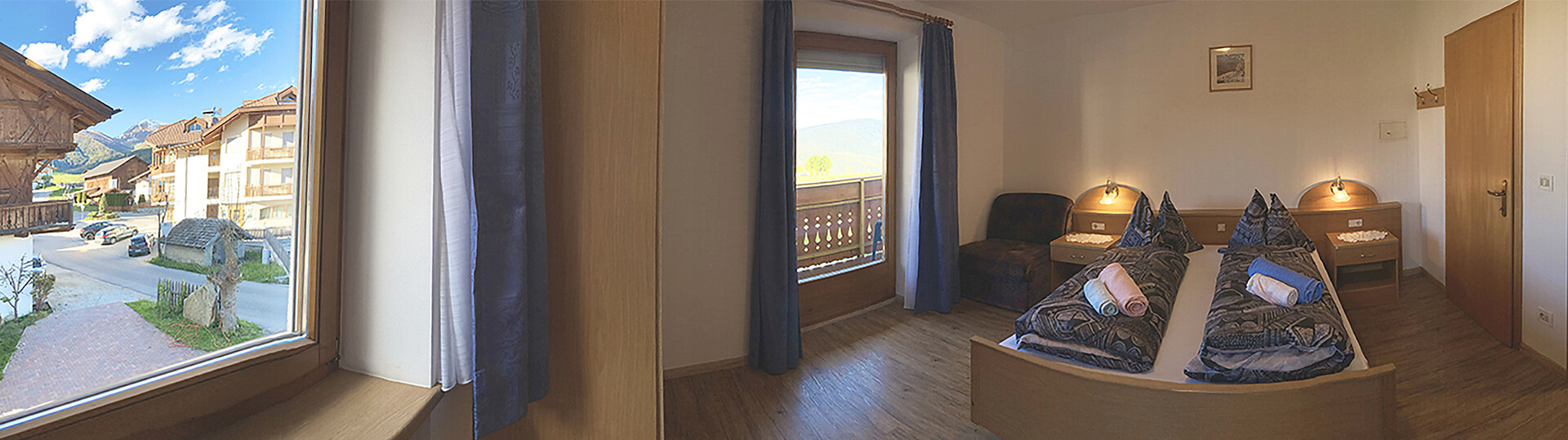 Appartement 3: Zimmer mit einem Doppelbett und einer Schlafcouch