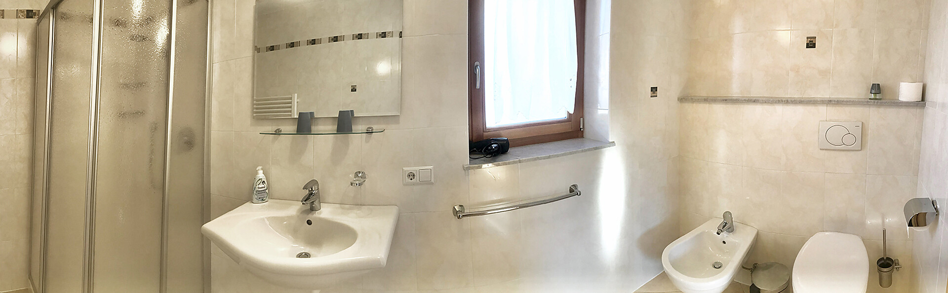 Appartement 3: Badezimmer 2