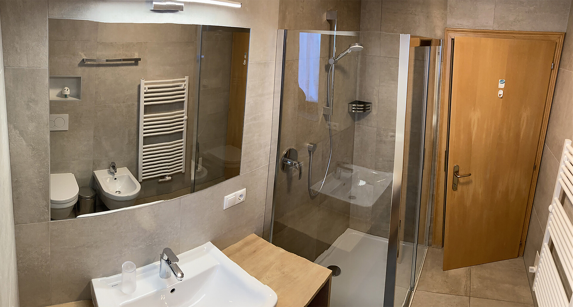 Appartement 1: Badezimmer