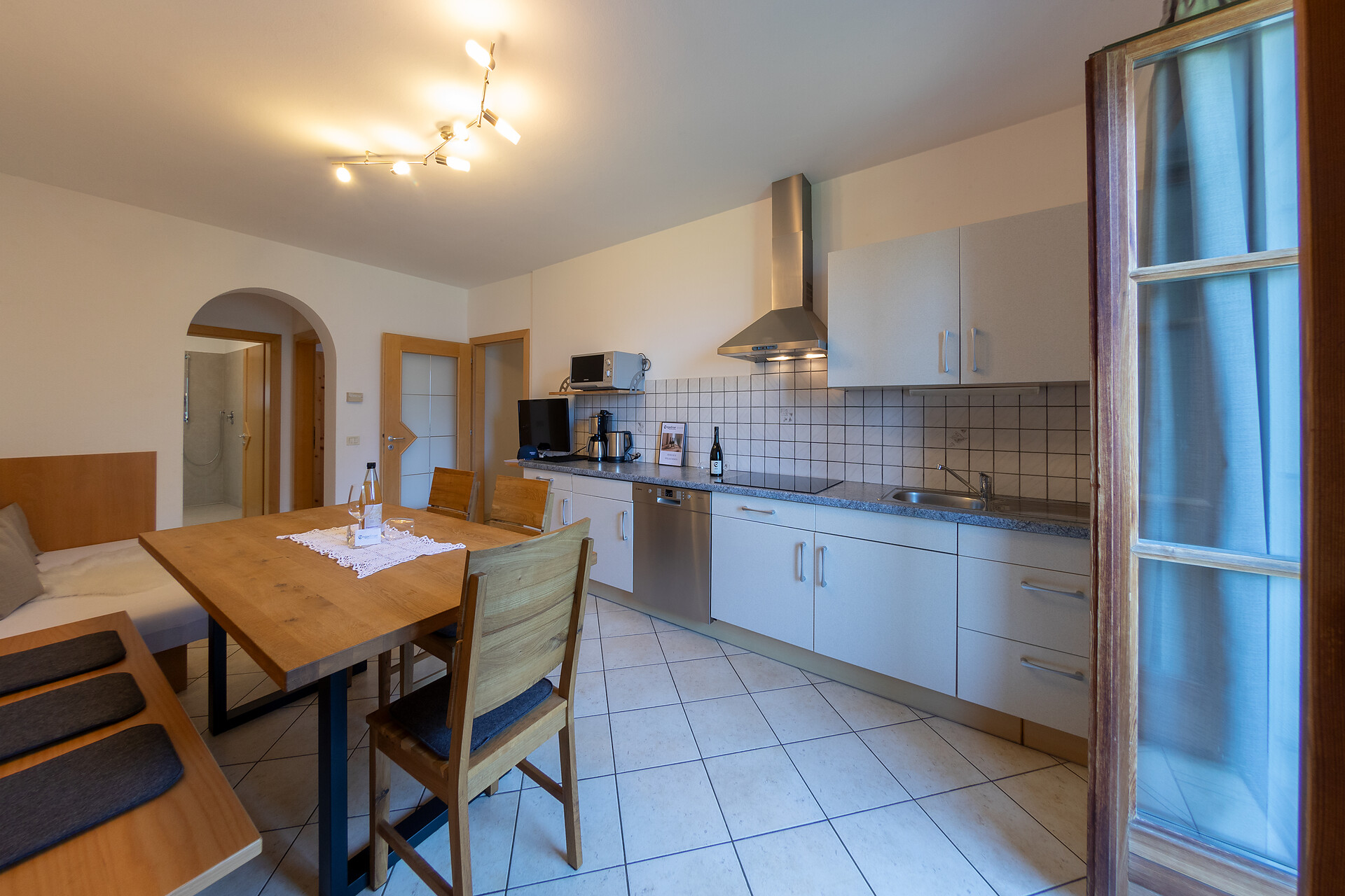 Engadiner Apartments & Wines