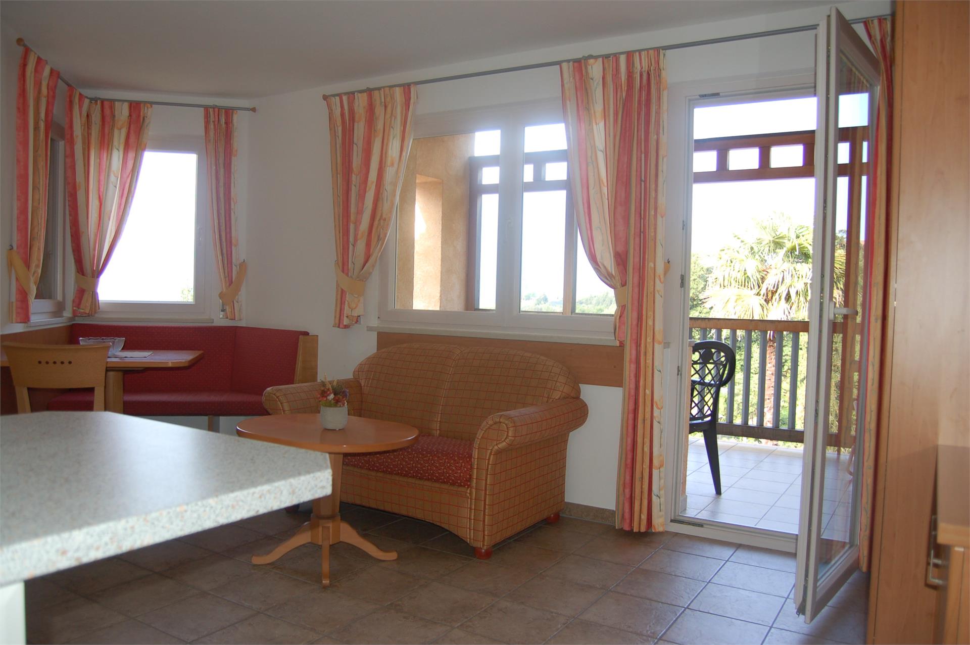 Apartments Apartmenthaus am Waalweg Riffian/Rifiano 4 suedtirol.info