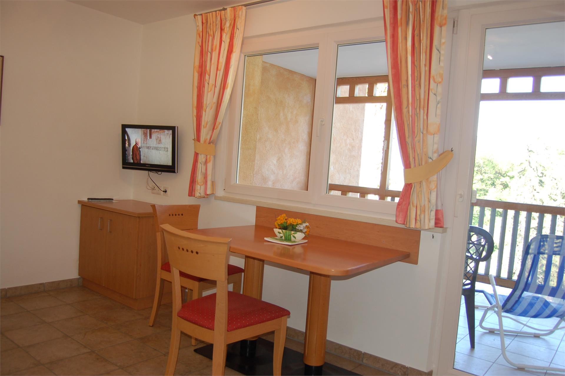 Apartments Apartmenthaus am Waalweg Riffian/Rifiano 23 suedtirol.info