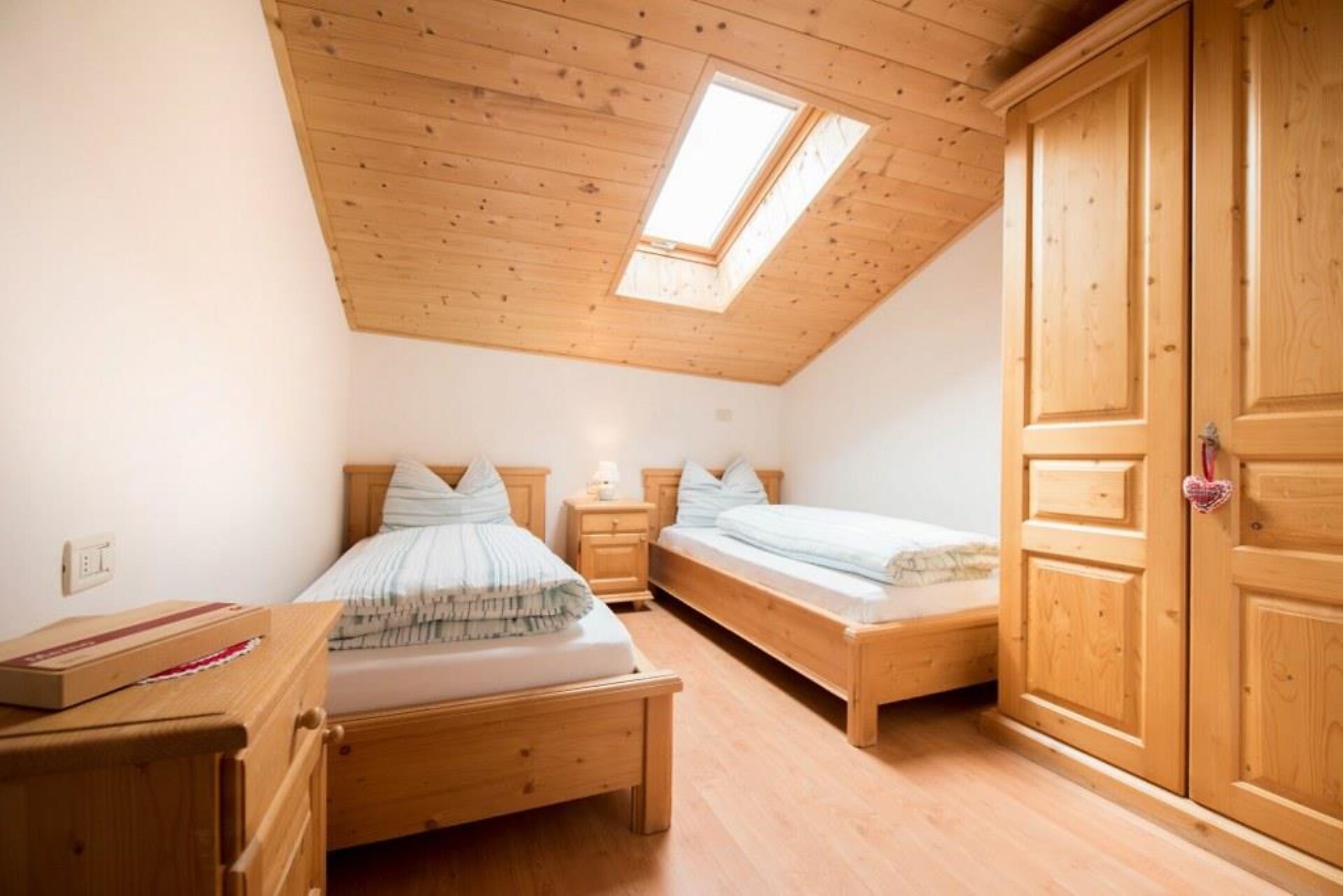 Zweites Zimmer in der Wohnung "Nussbaum", Fingerhof