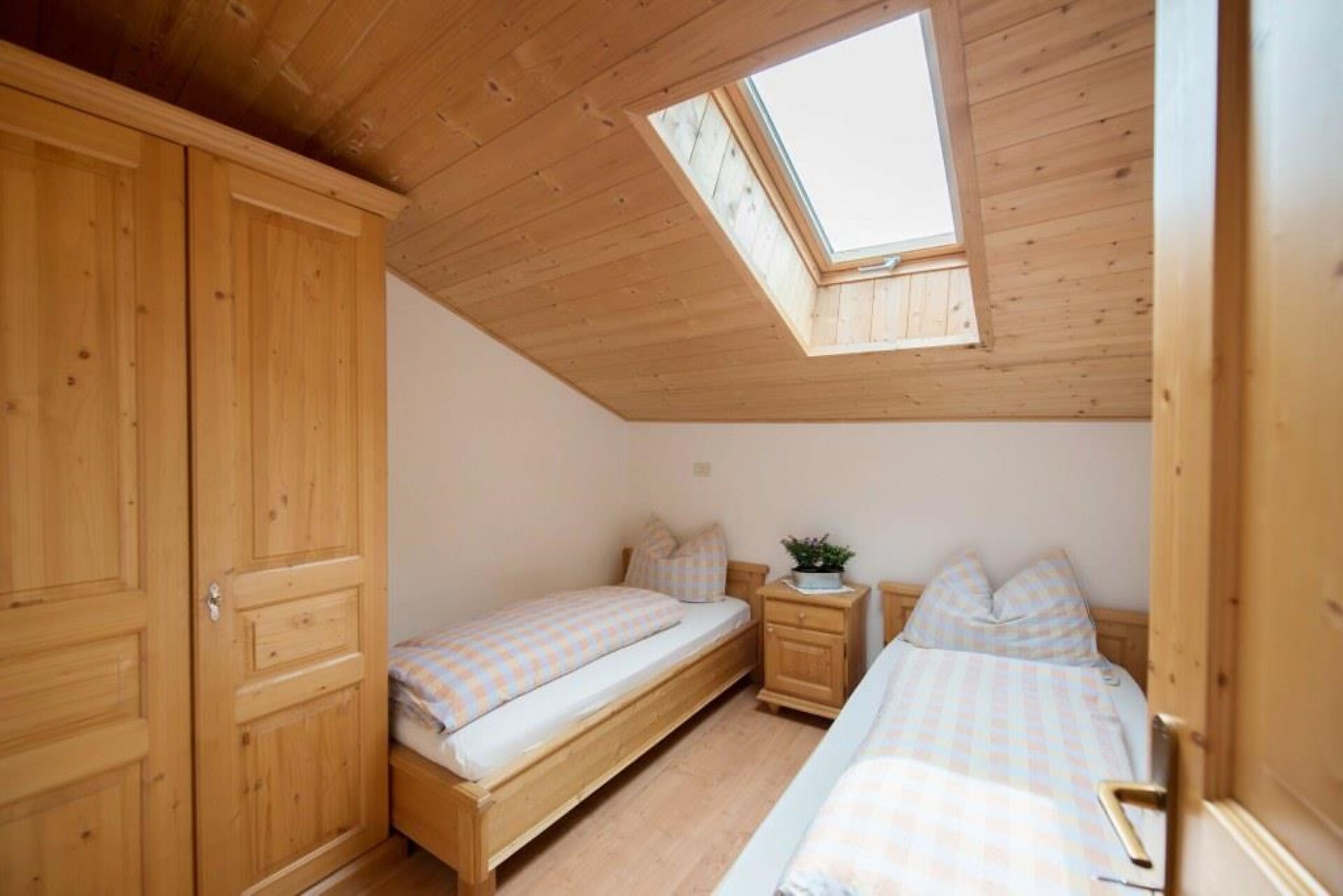 Zweites Zimmer in der Wohnung "Maulbeerbaum", Fingerhof