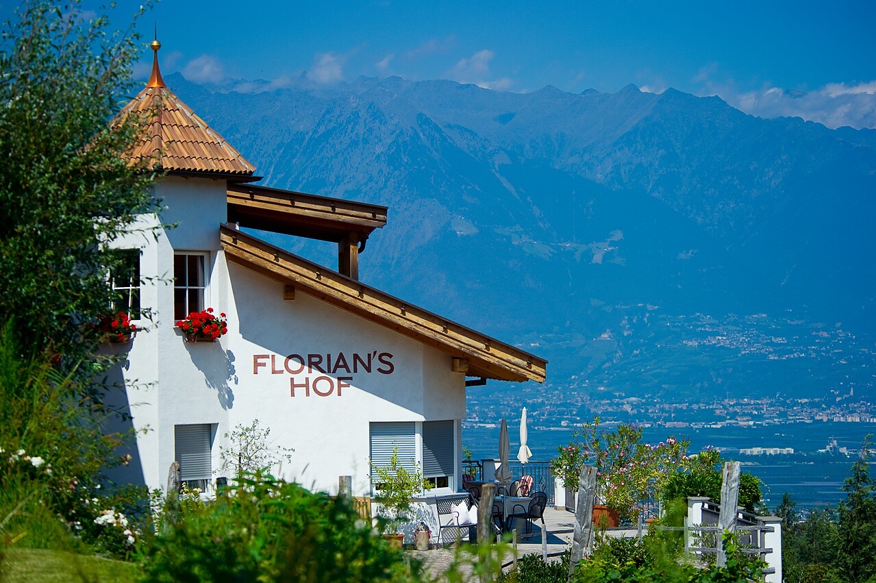 Florianshof Tisens 8 suedtirol.info