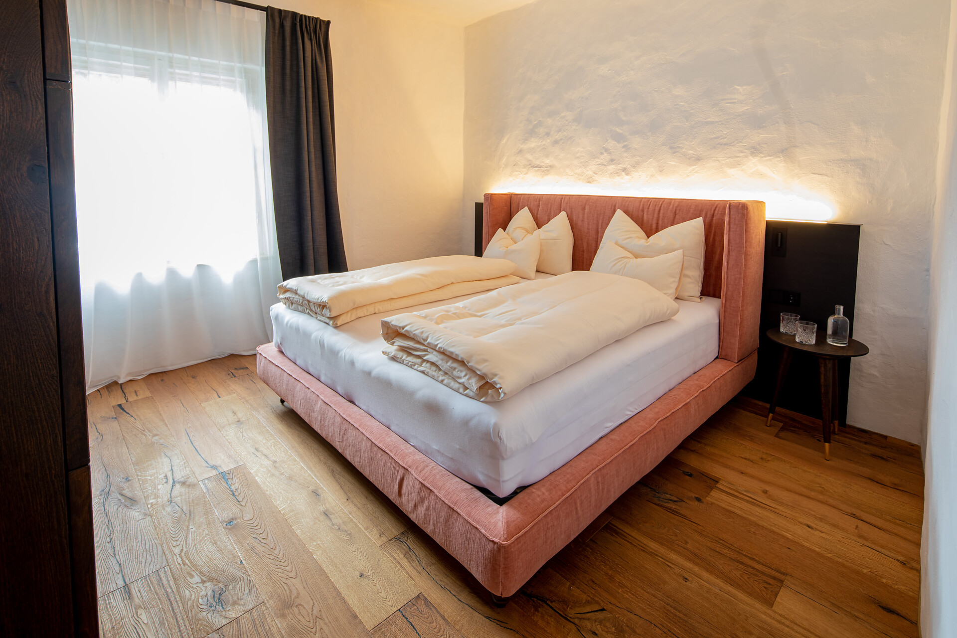 Suite 1931
