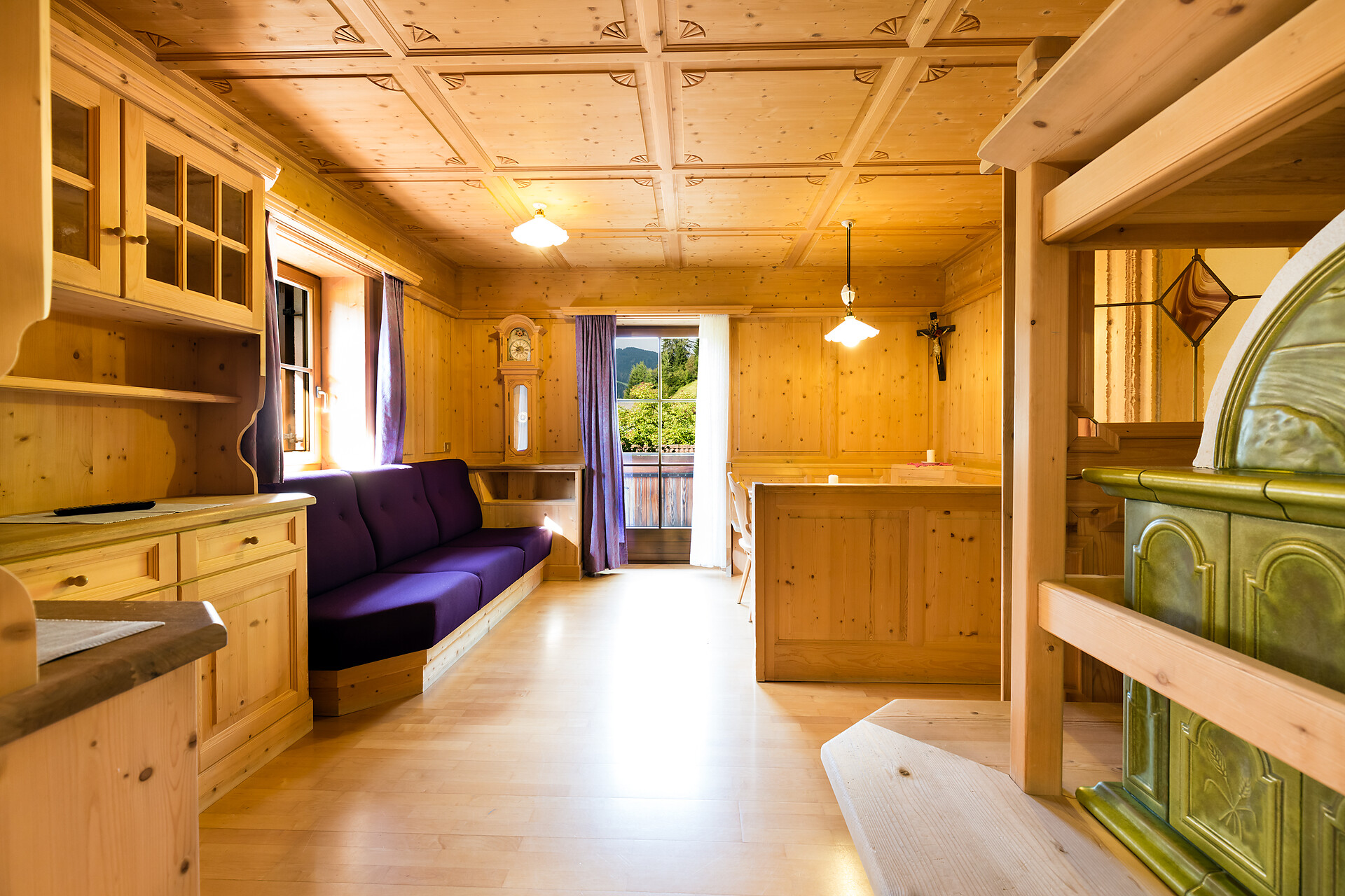 Sleeping room with oven.