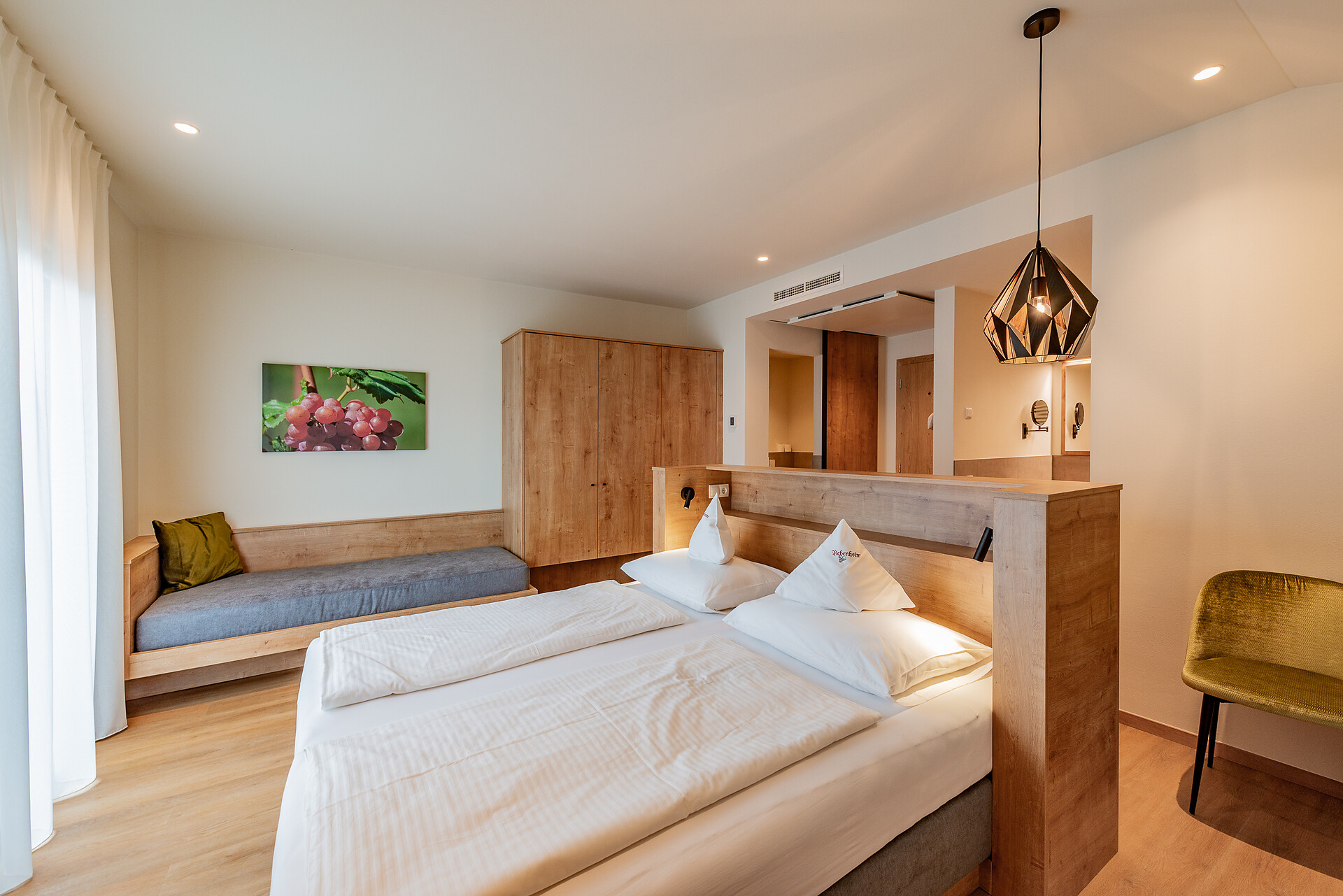 neue moderne Zimmer Gewürztraminer