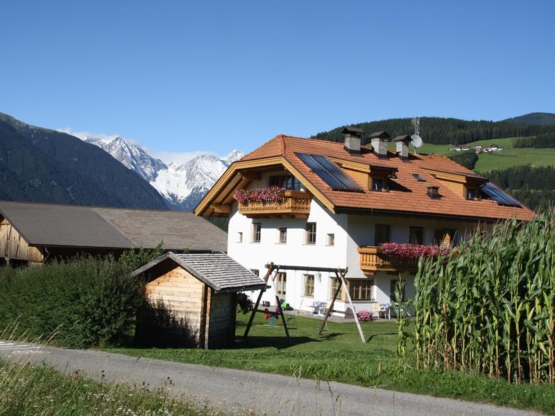 Appartamenti Oberhölzlhof Valdaora 3 suedtirol.info