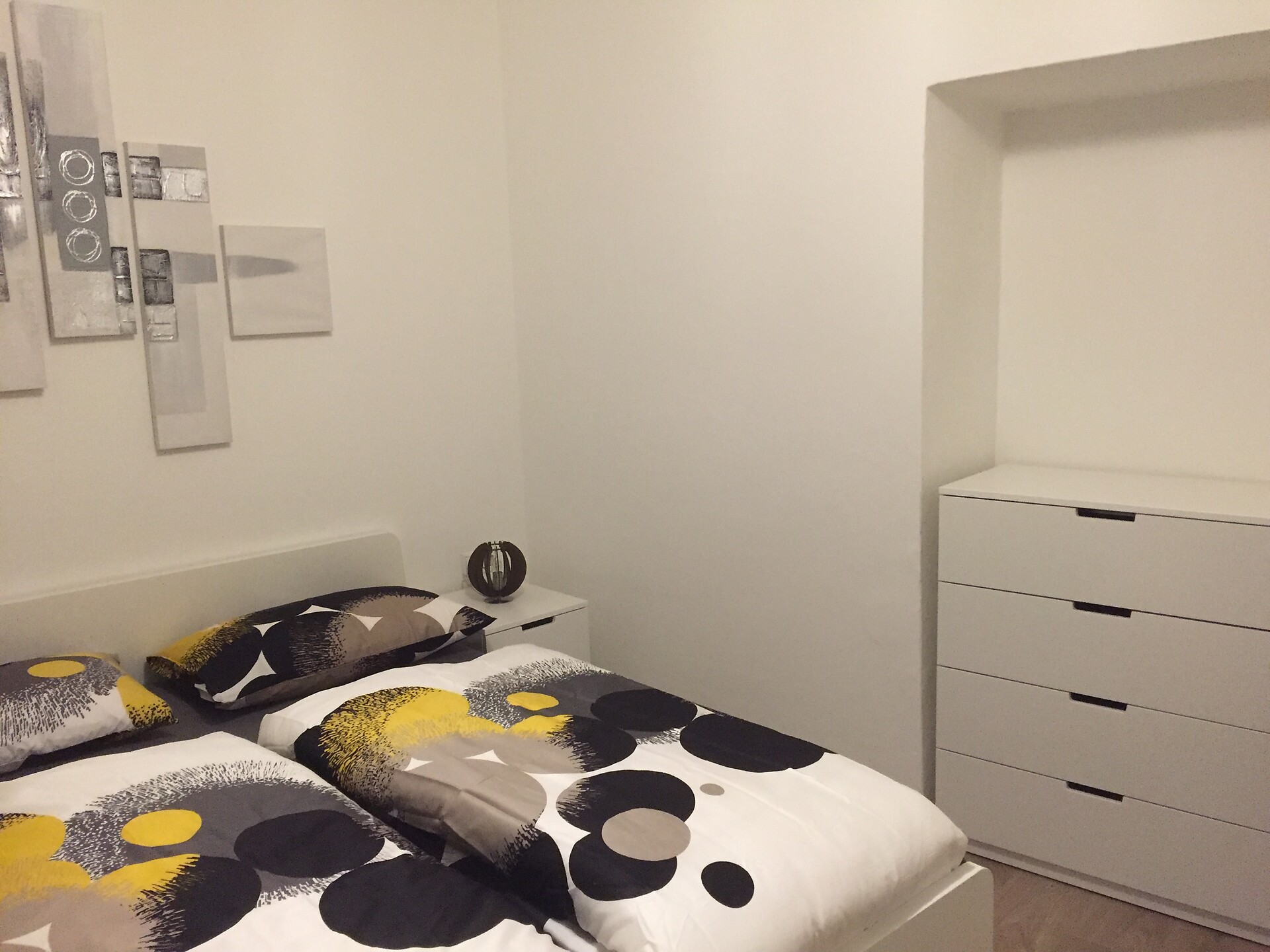 DOUBLE ROOM