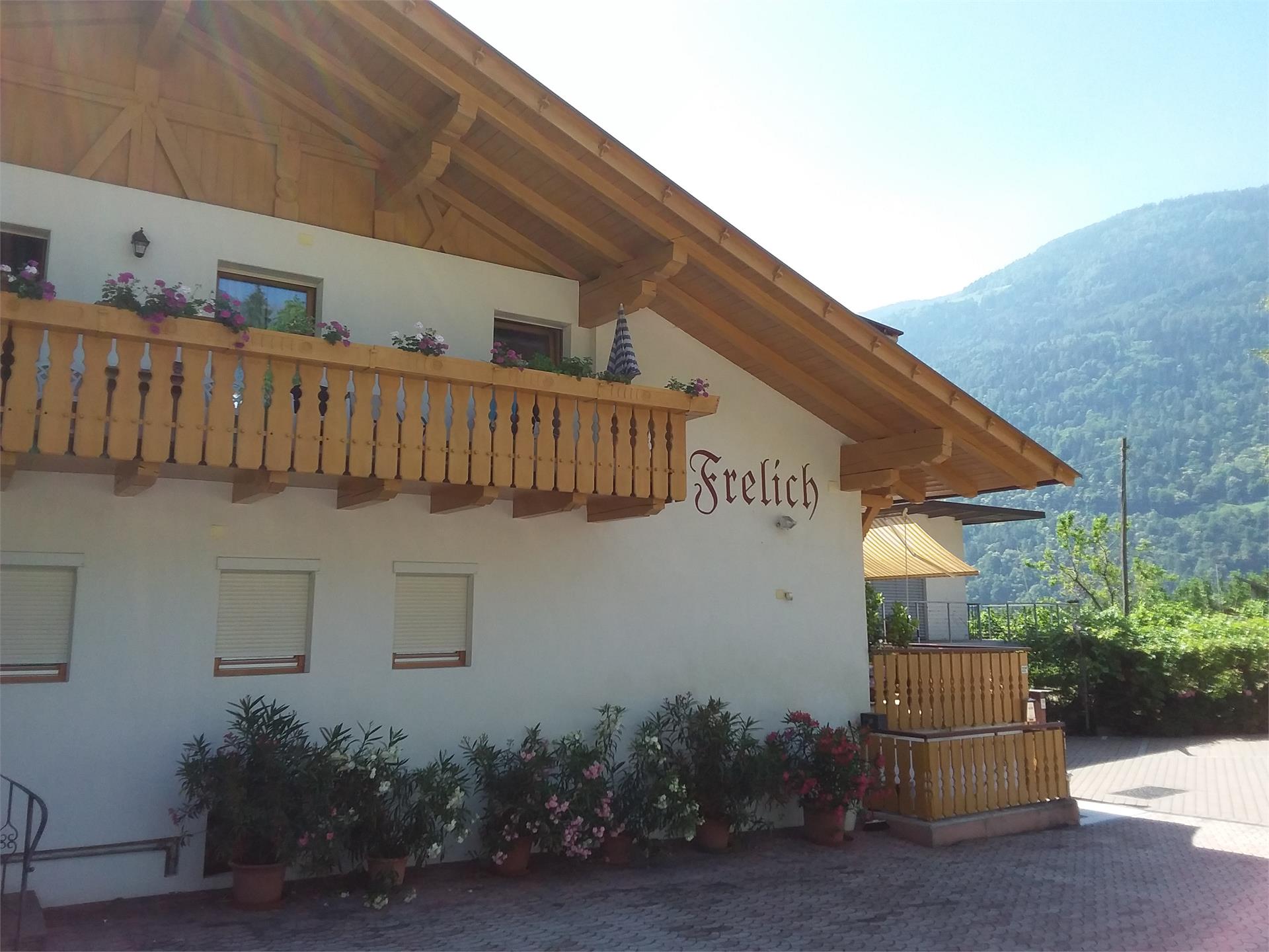 Ferienwohnungen Frelich Algund 1 suedtirol.info
