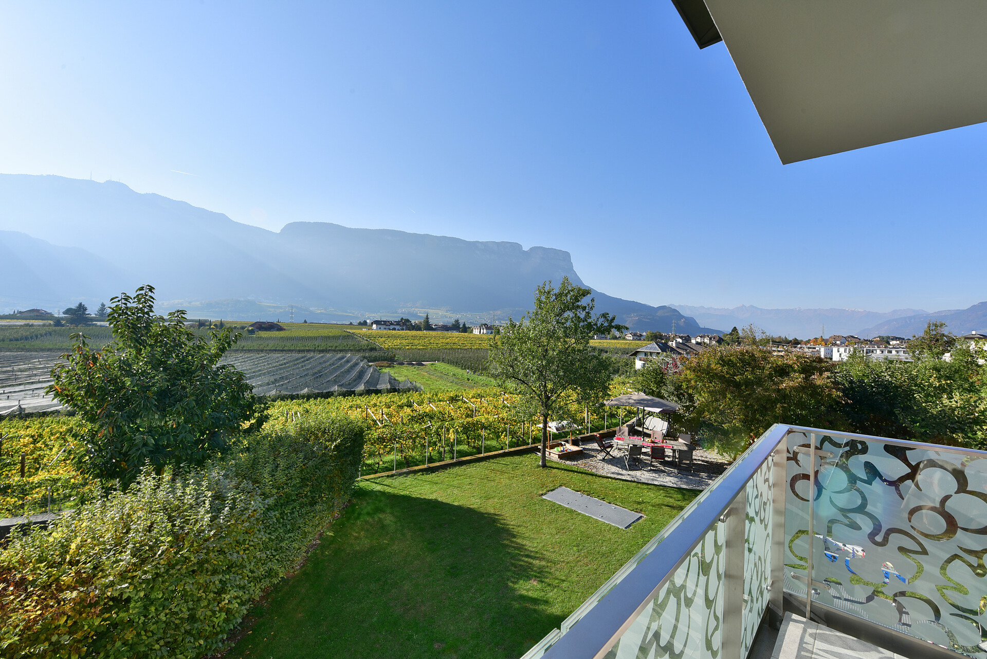 View from the balcony of appartement 3