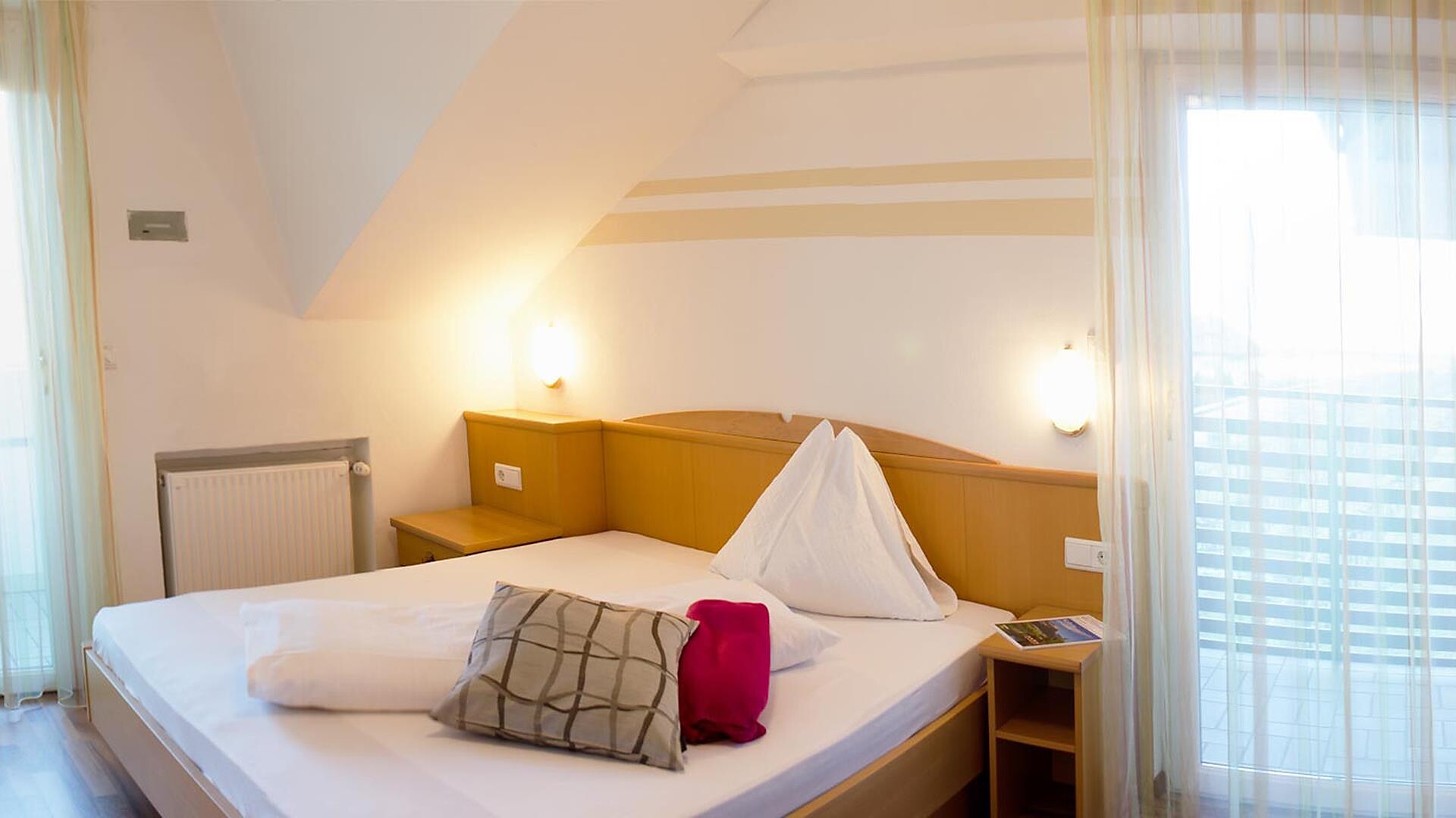 Apartments Parteli Karin