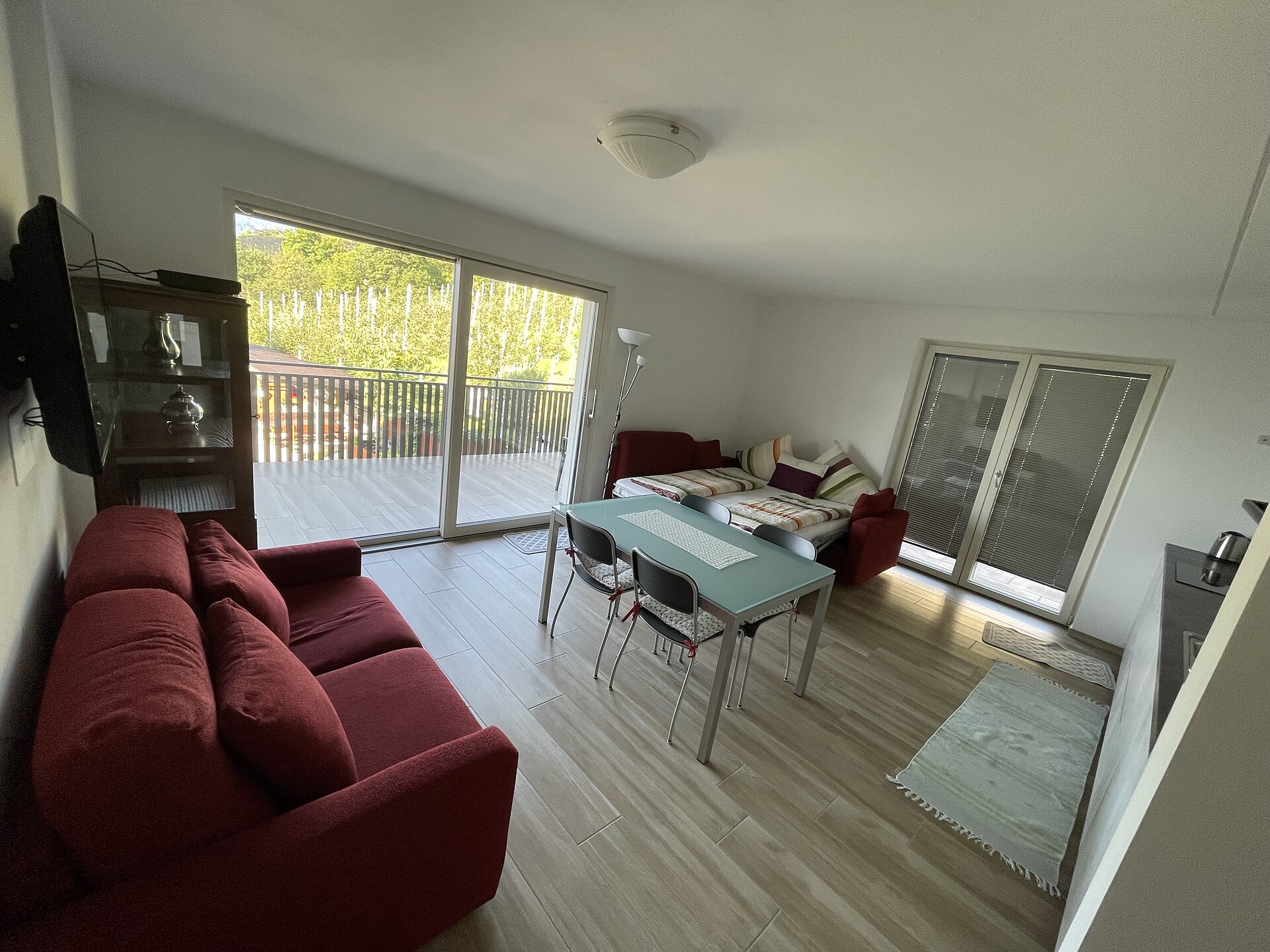 The kitchen/living room