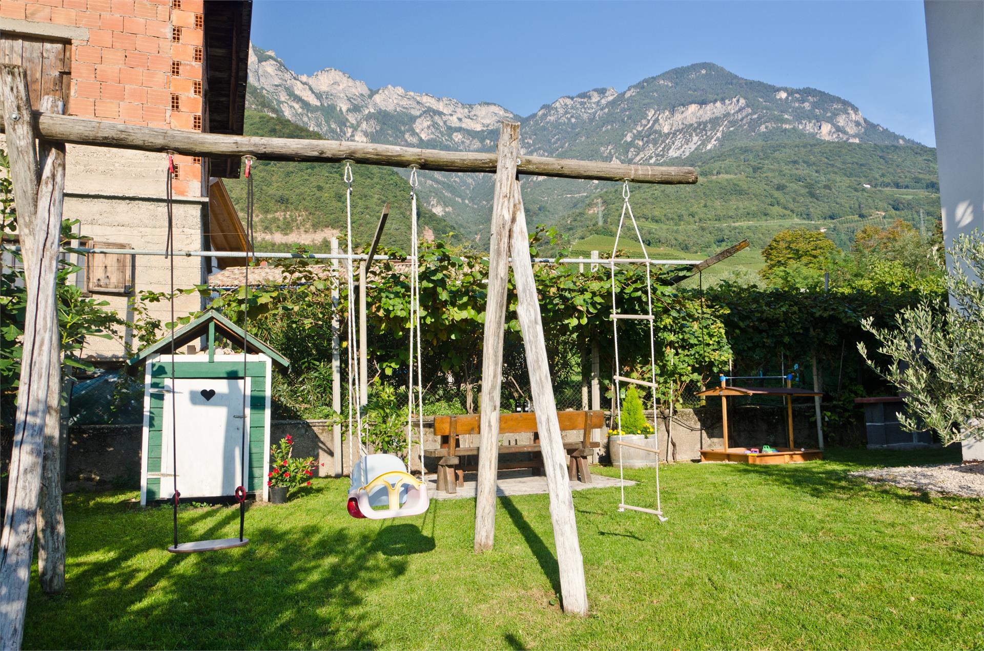 Ferienhof Oberhofer Tramin an der Weinstraße 11 suedtirol.info