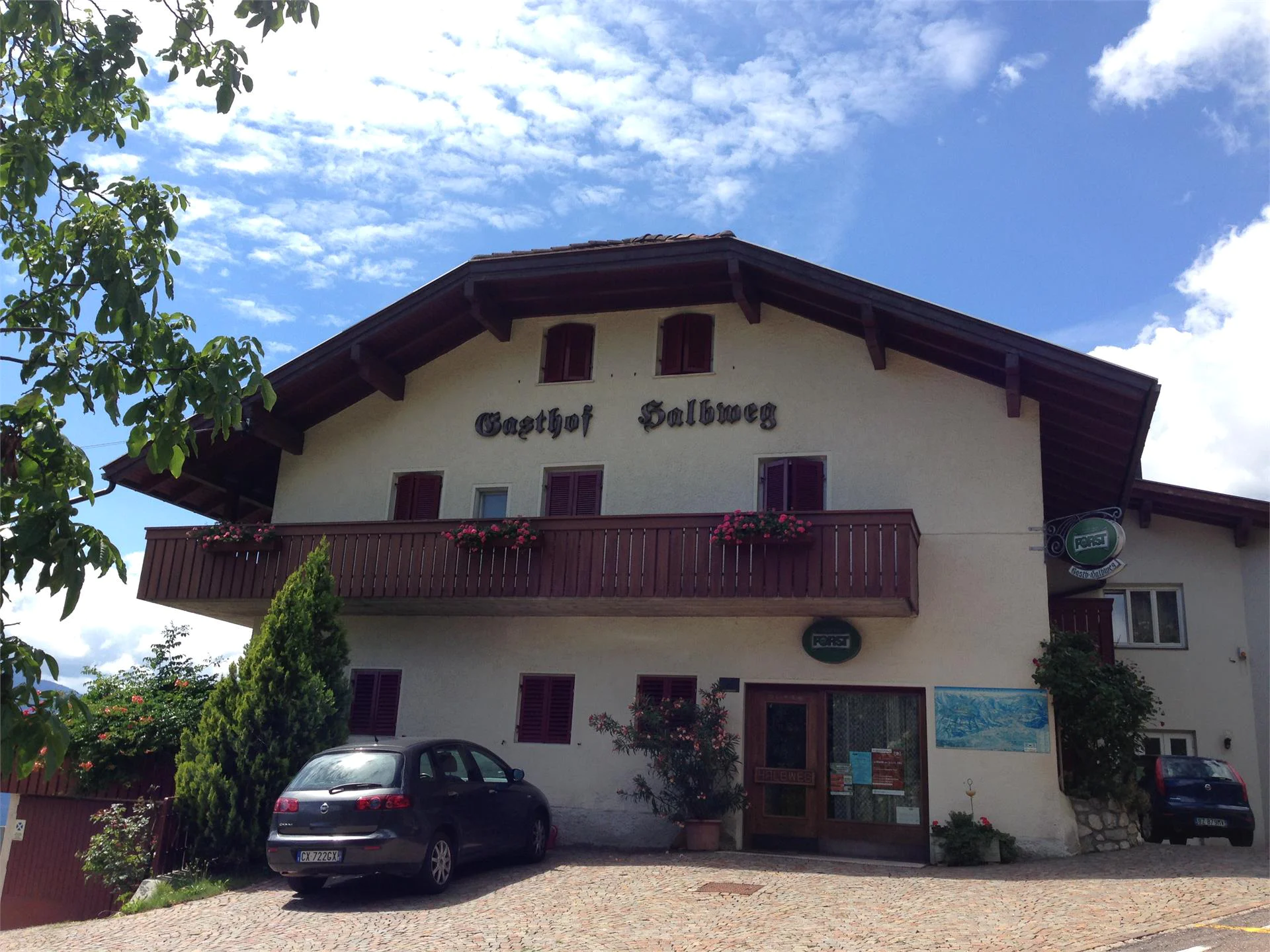 Gasthof/Albergo Halbweg Cortaccia sulla Strada del Vino 2 suedtirol.info