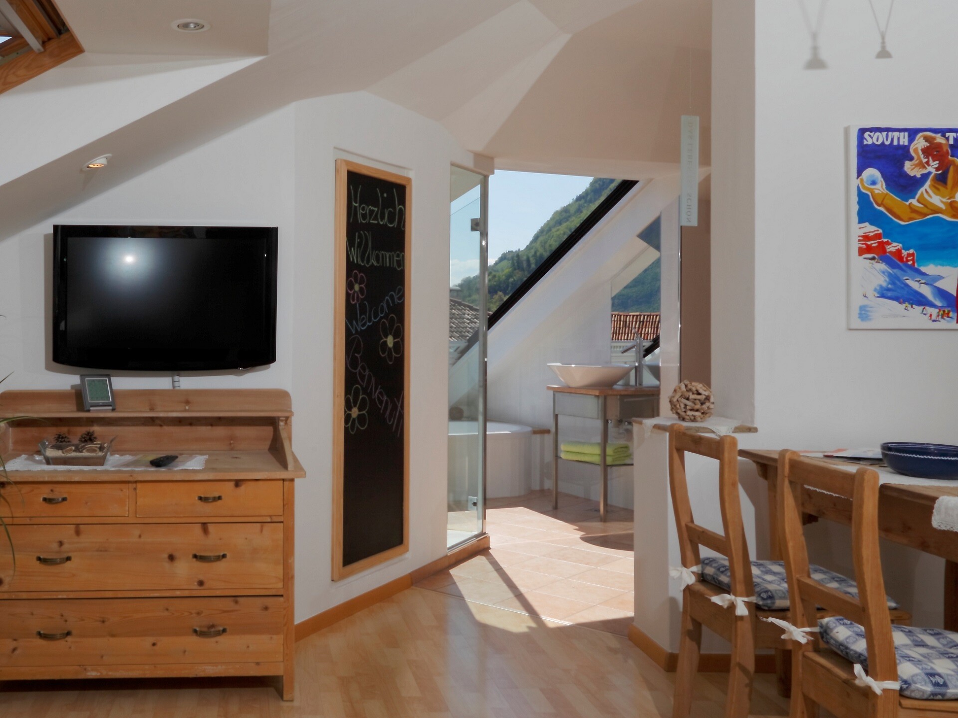 Wohnbereich [Blaue Wohnung]