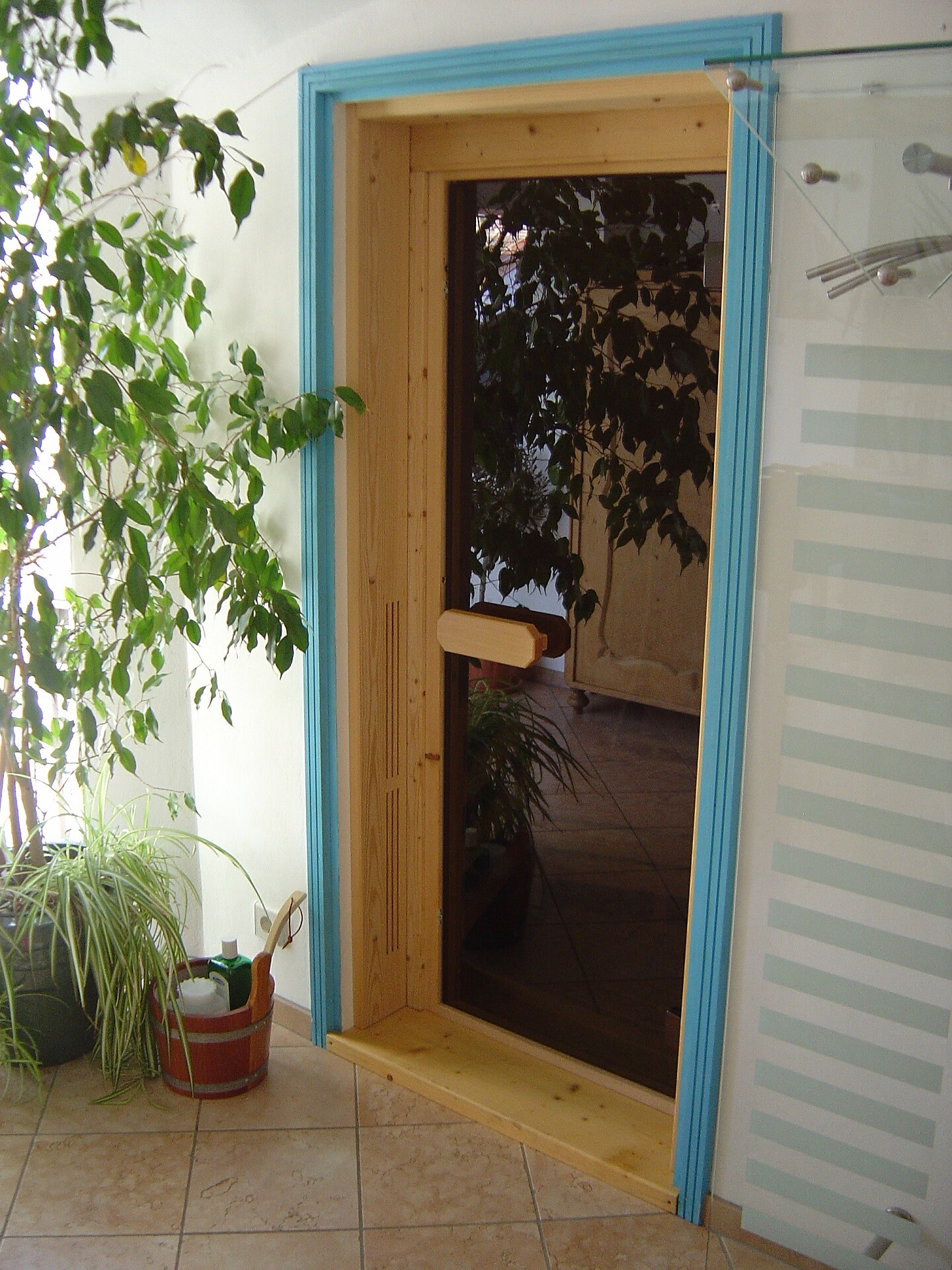 Eingang Sauna [Blaue Wohnung]