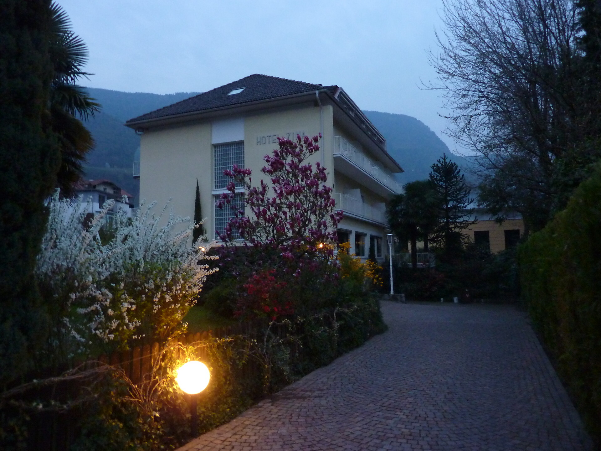 Garni Hotel Zima Meran/Merano 4 suedtirol.info