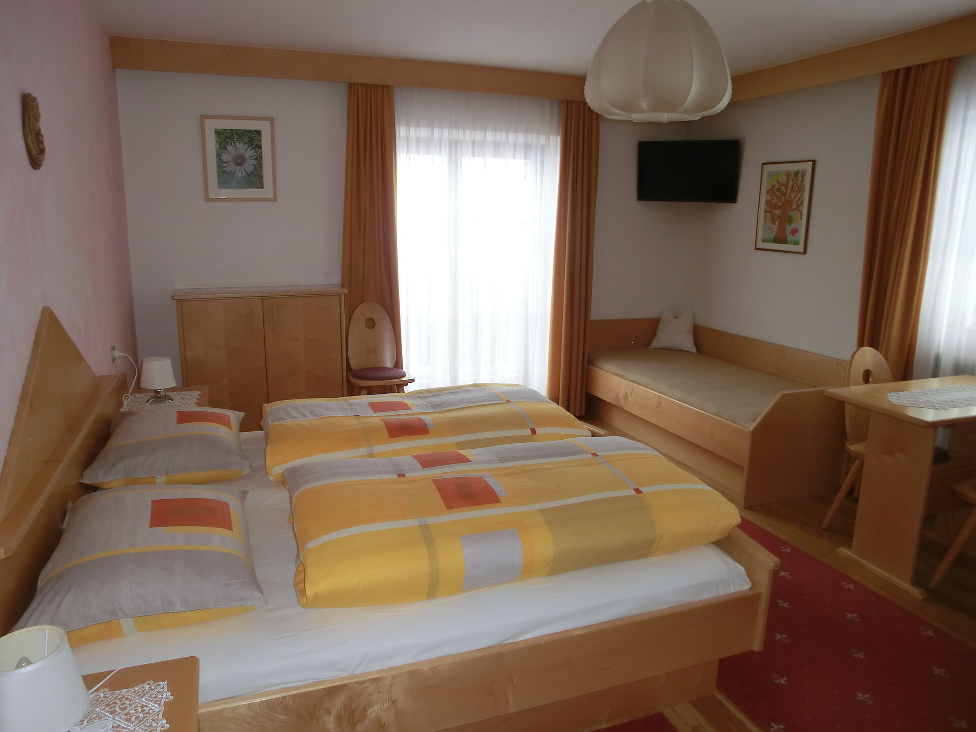 Doppelbettzimmer
