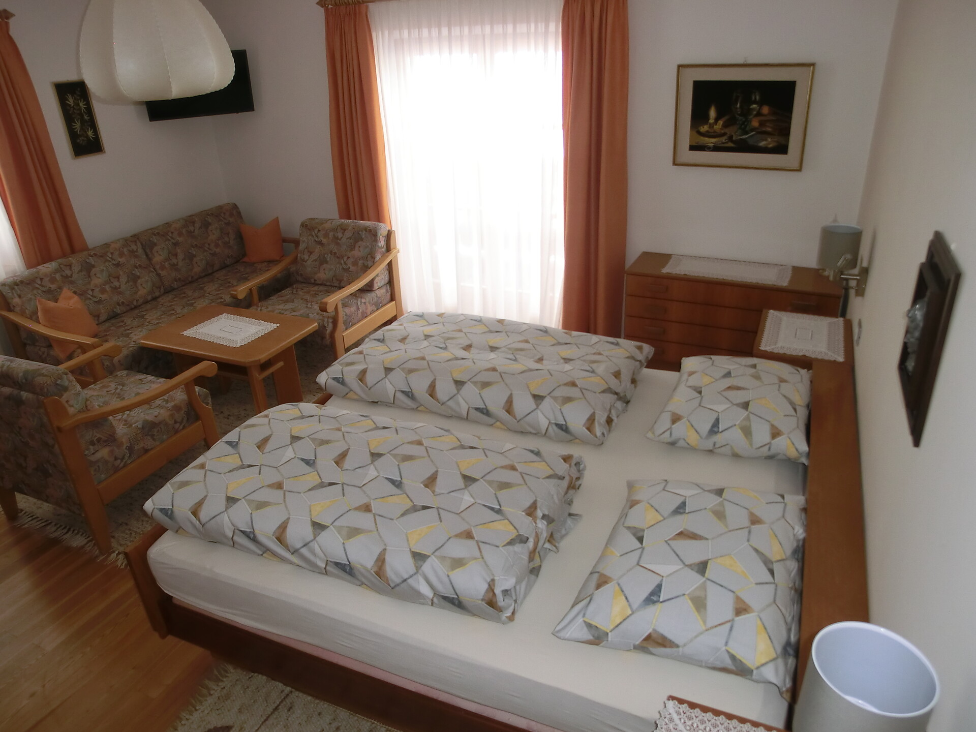 Doppelbettzimmer