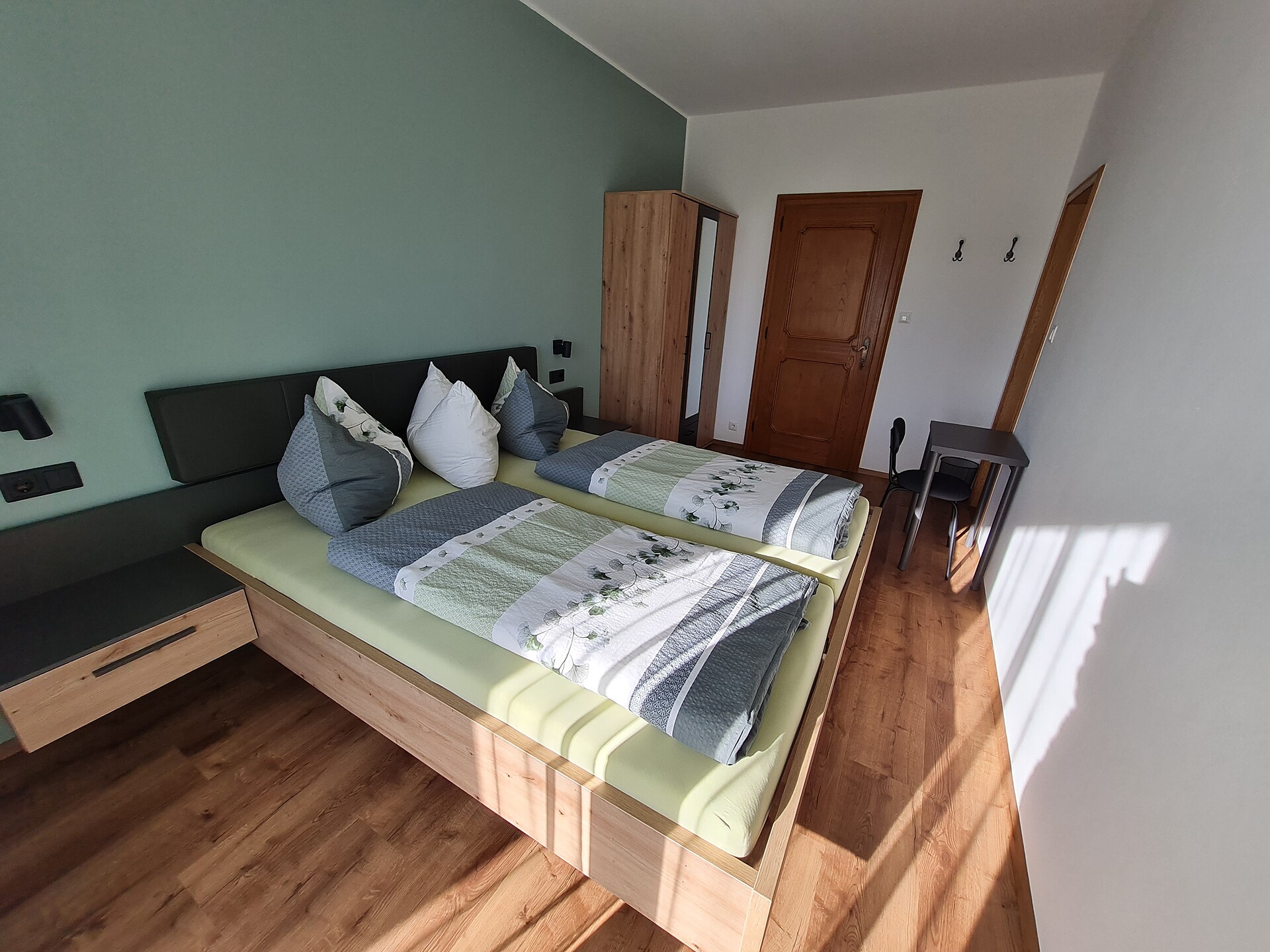 Doppelzimmer mit Balkon
