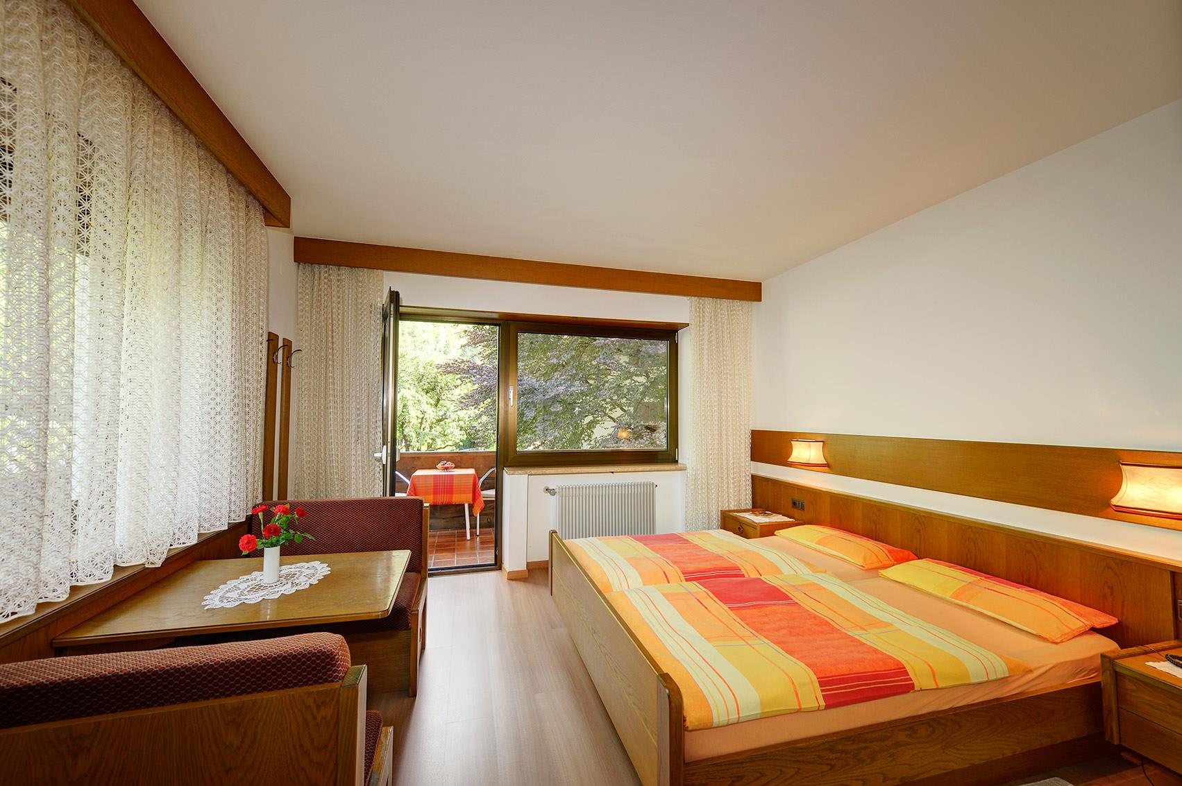 Garni-Hotel Appartamenti Taufenbrunn Parcines 9 suedtirol.info