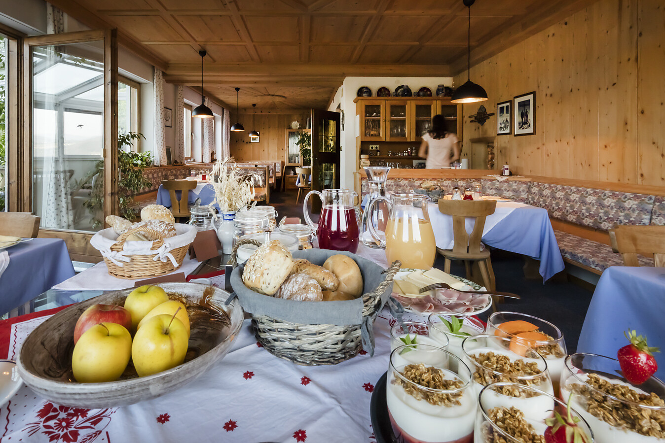 unser Frühstücksraum aus Holz