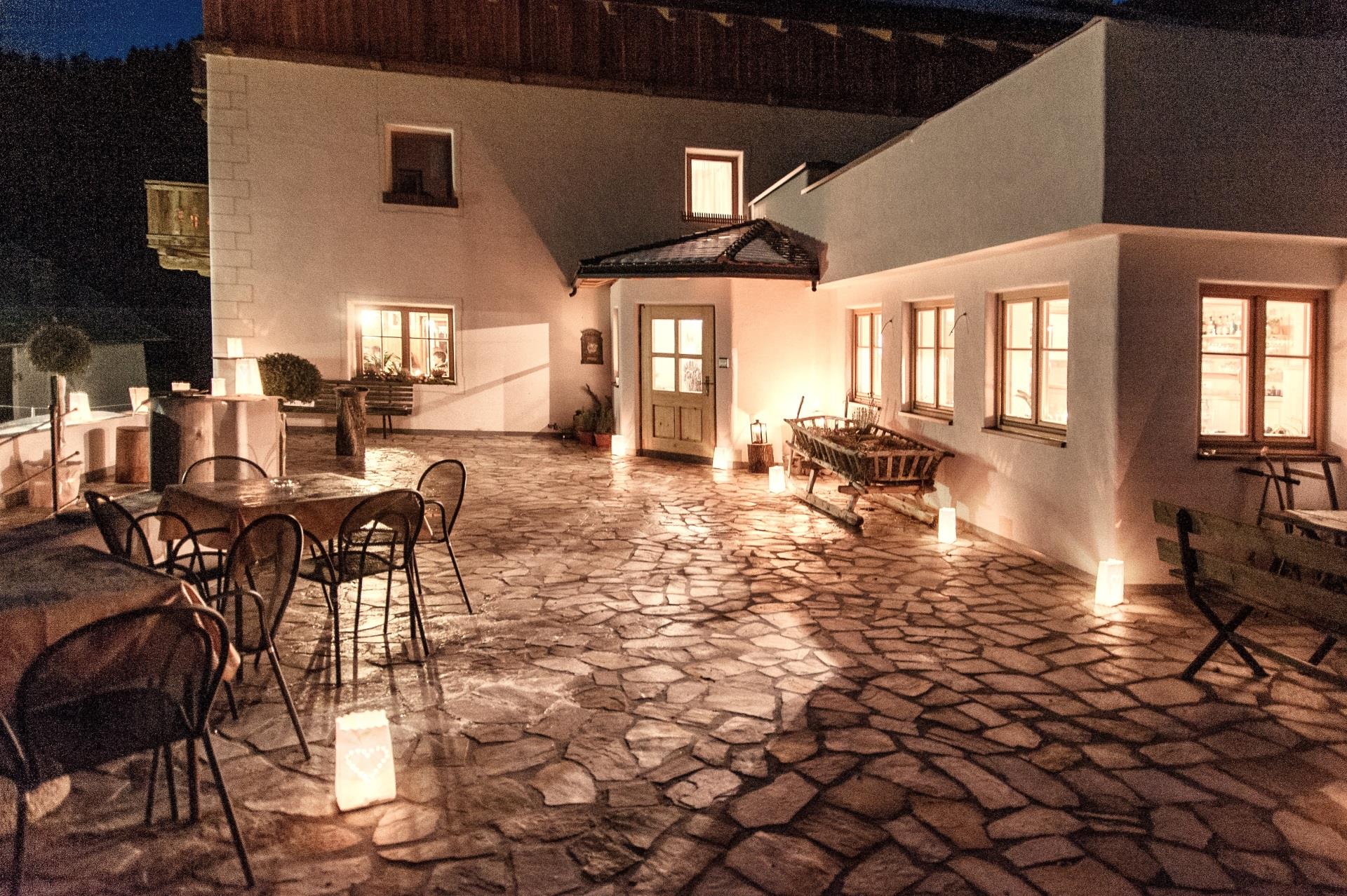 Gasthaus Messnerwirt St.Lorenzen/San Lorenzo di Sebato 4 suedtirol.info