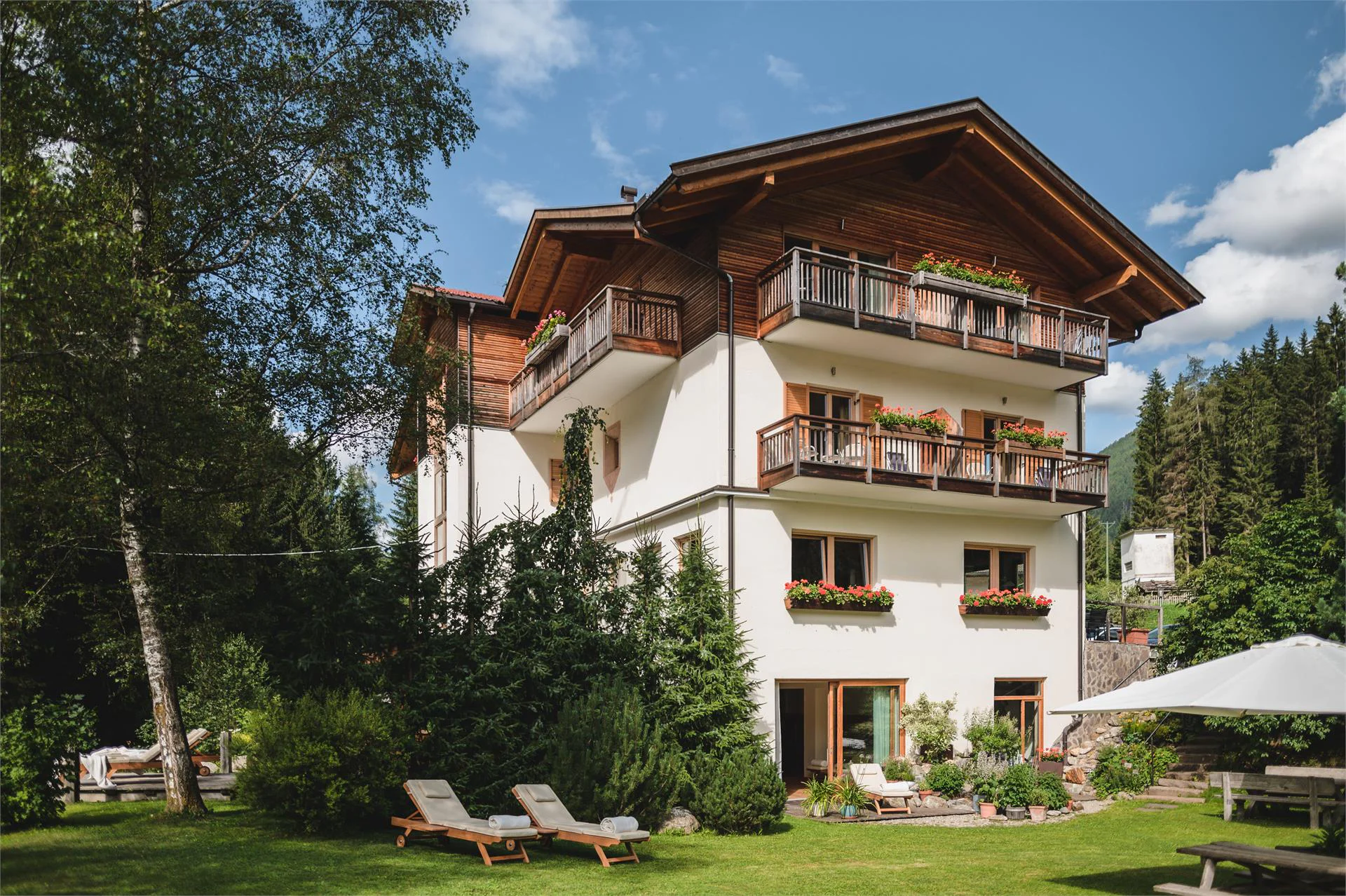 Guesthouse St. Nikolaus Ultimo 2 suedtirol.info