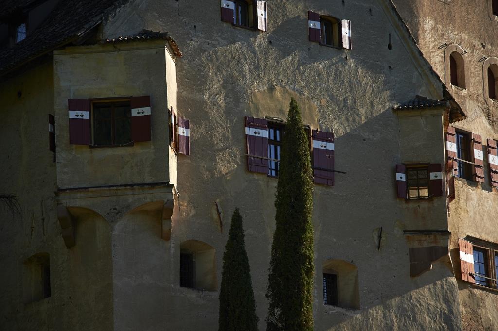 Garni castello Englar Appiano sulla Strada del Vino 6 suedtirol.info