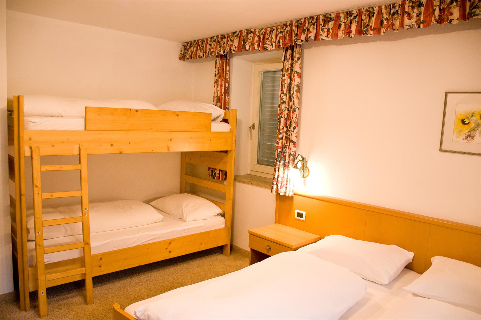 Albergo Pizzeria Petra Chienes 7 suedtirol.info