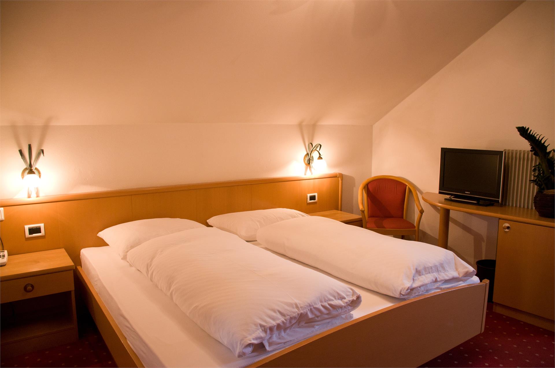 Albergo Pizzeria Petra Chienes 9 suedtirol.info