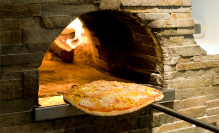 Albergo Pizzeria Petra Chienes 12 suedtirol.info