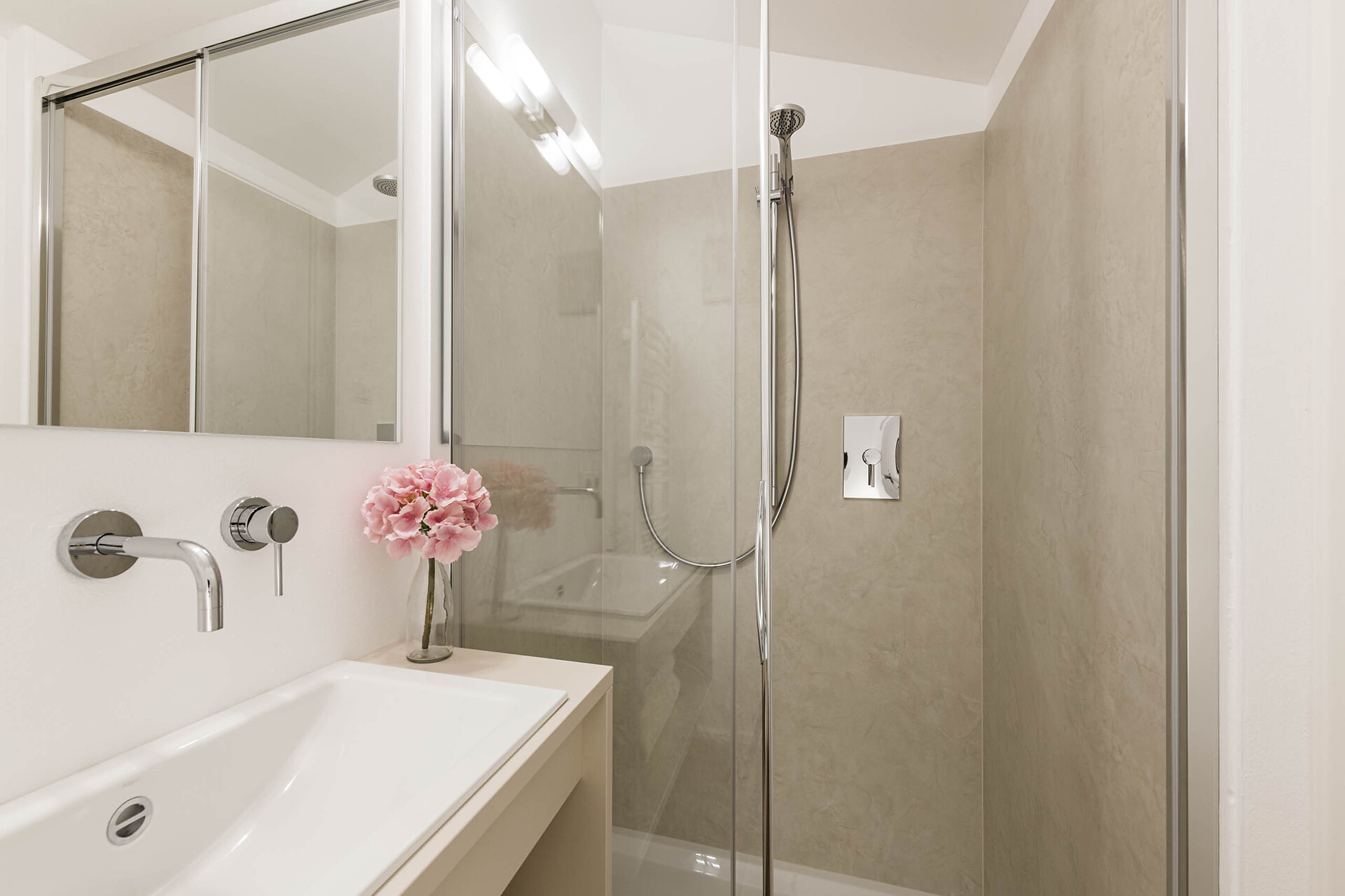 Bad 2 Apartment Rosi