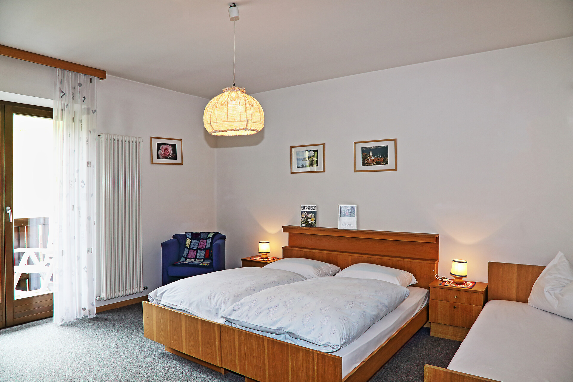 Schlafzimmer mit Balkon (Ferienwohnung 4