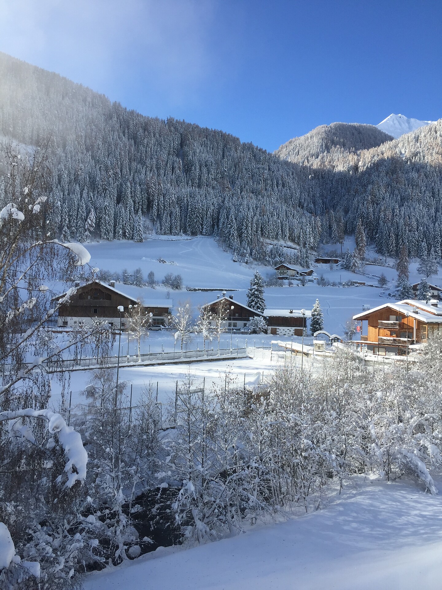 Blick auf den Eislaufplatz
