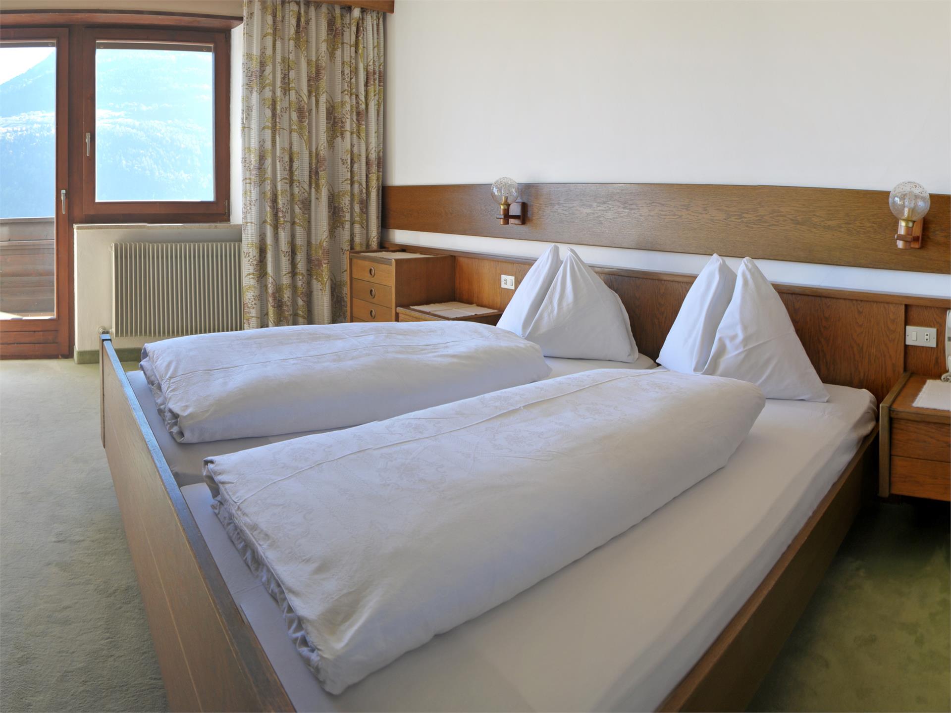 Garni Hubertushof Partschins 9 suedtirol.info