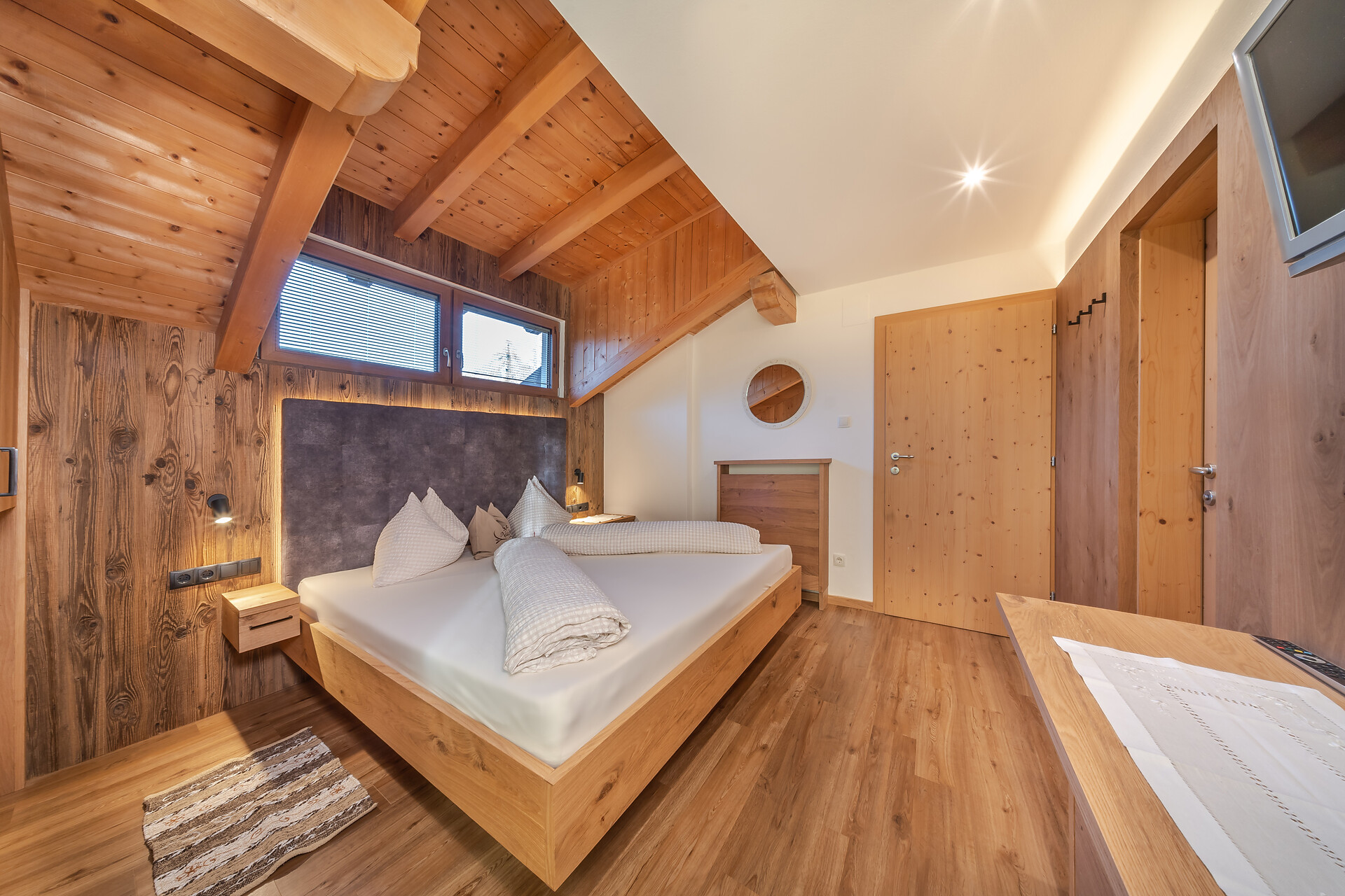 Sleeping room