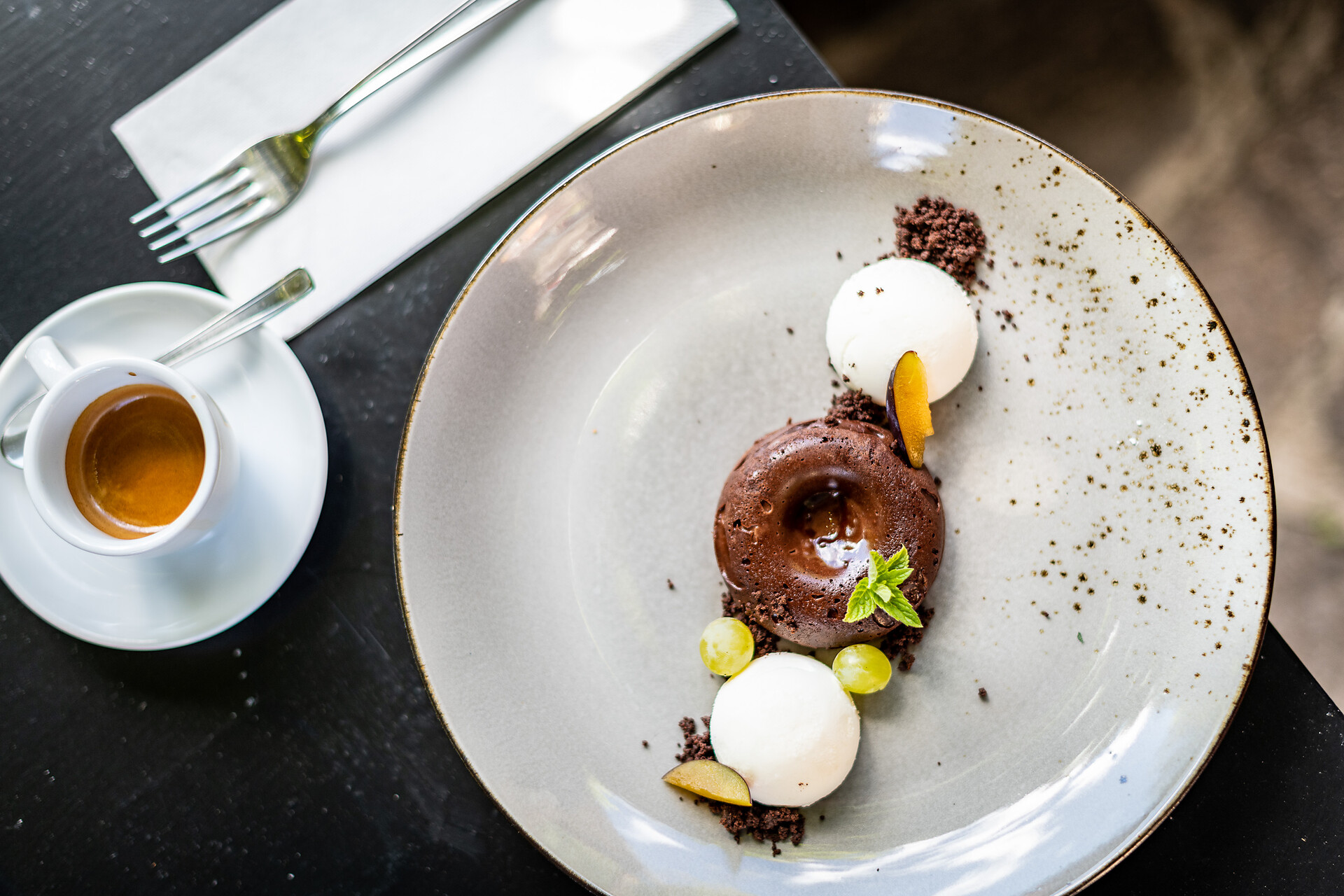 Hotel Caroline Restaurant and dishes eat