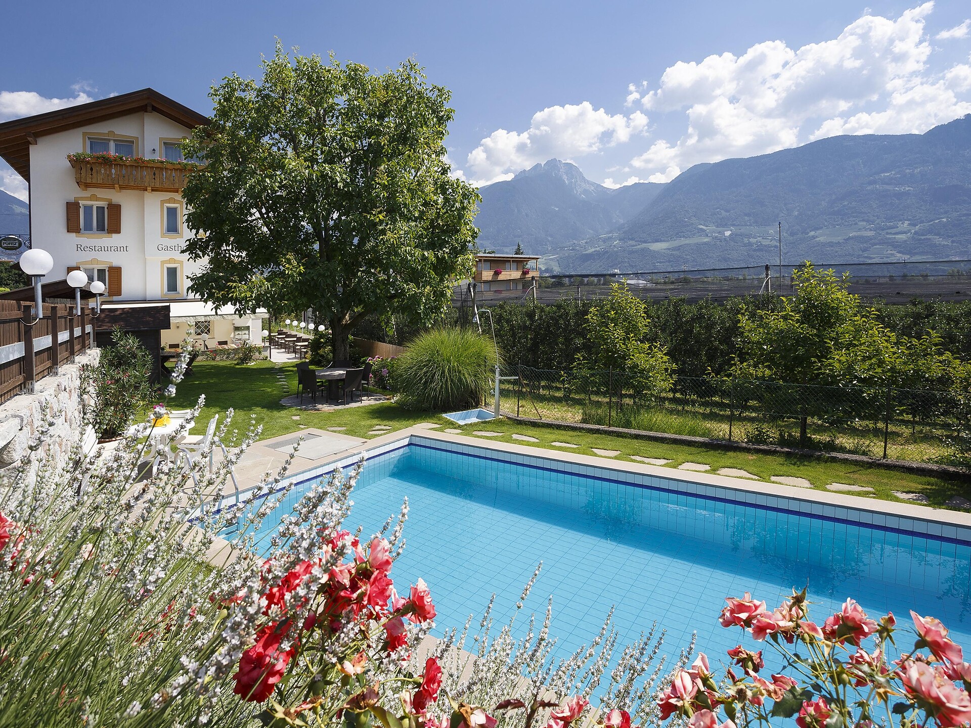 Gasthof-Pension Rosemarie Marling/Marlengo 1 suedtirol.info