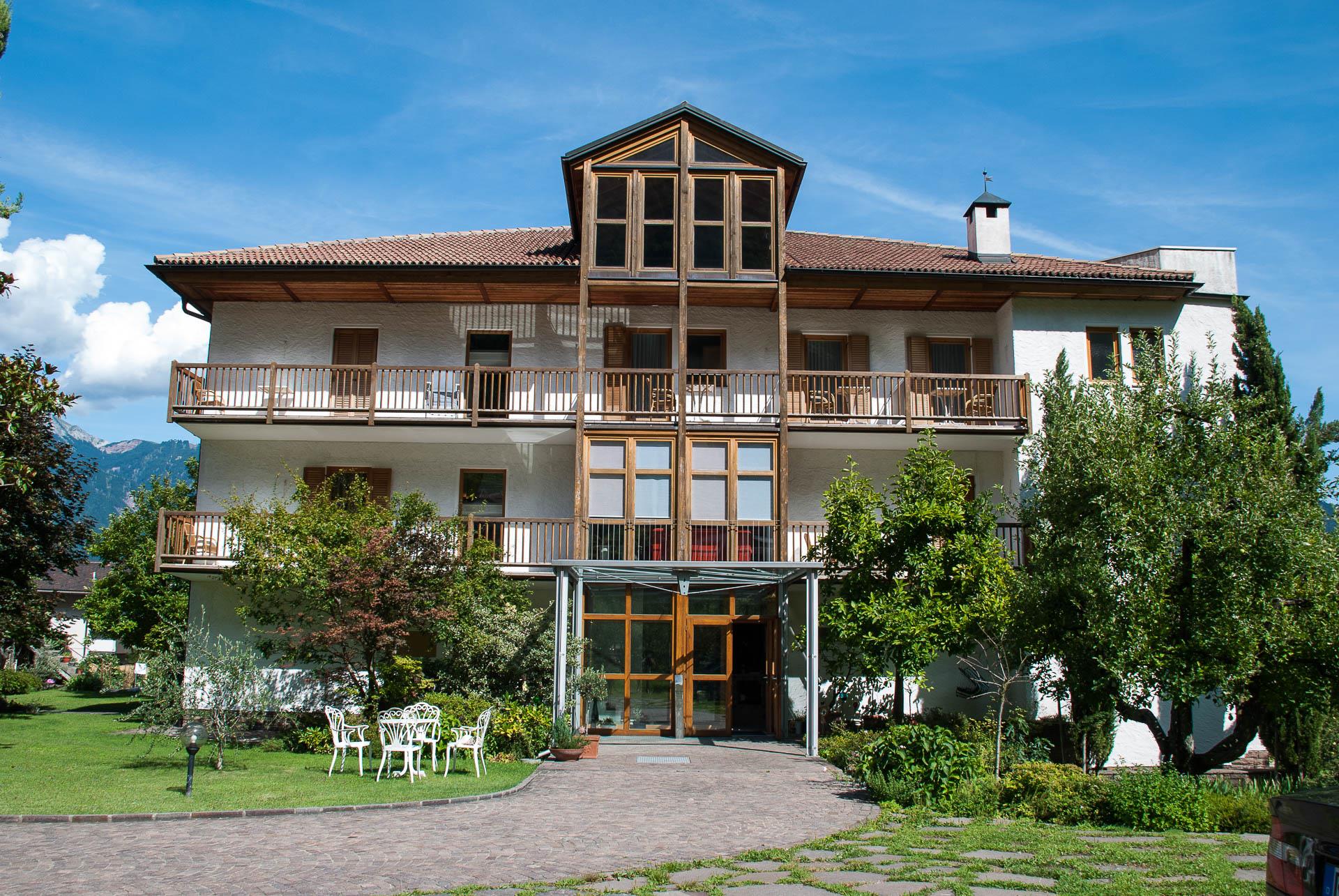 Garni Bogner Marling 2 suedtirol.info
