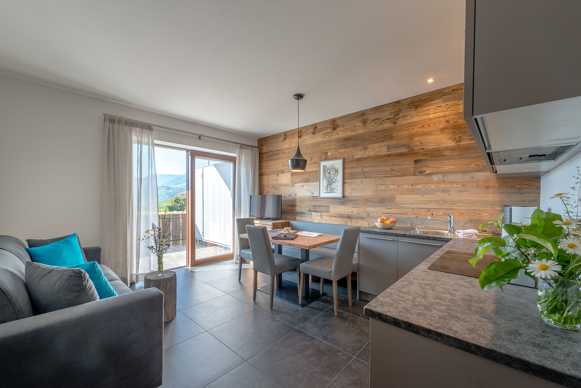 app. with kitchen and living room